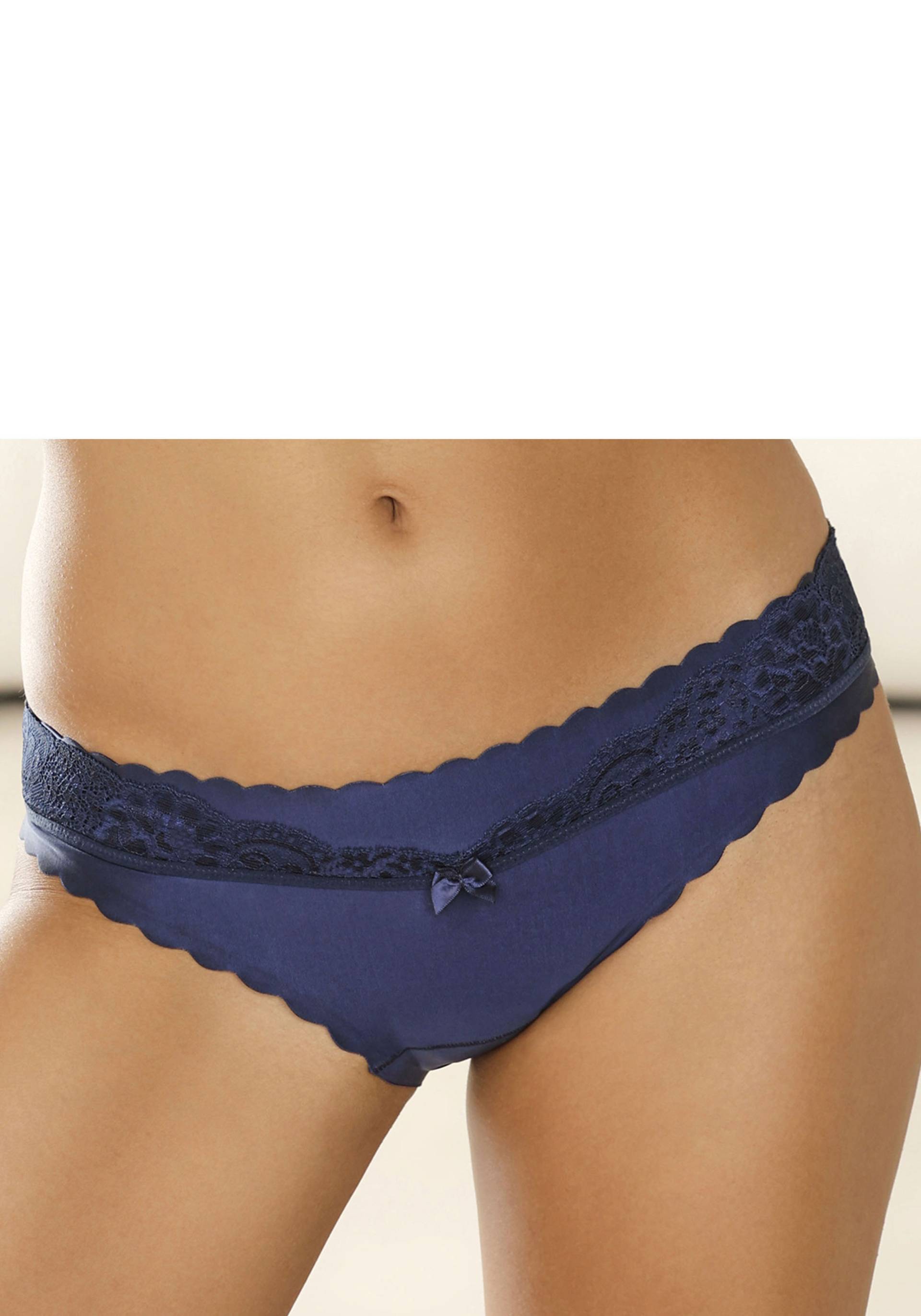 LASCANA Bikinislip, mit extra flachen Kanten und feiner Spitze von LASCANA