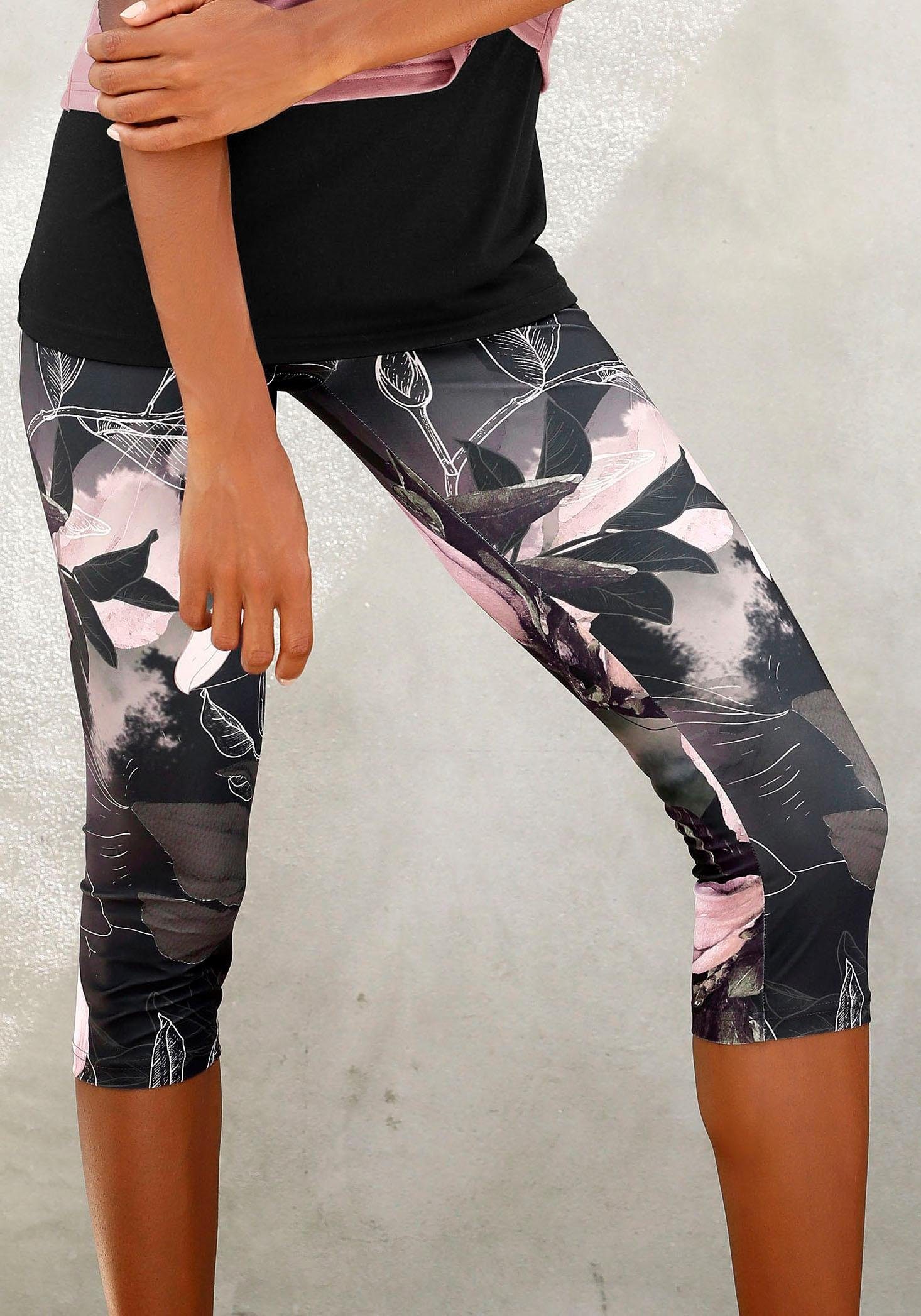 LASCANA ACTIVE Caprileggings »Tropical«, mit abstraktem Blumenprint, Loungewear von LASCANA ACTIVE