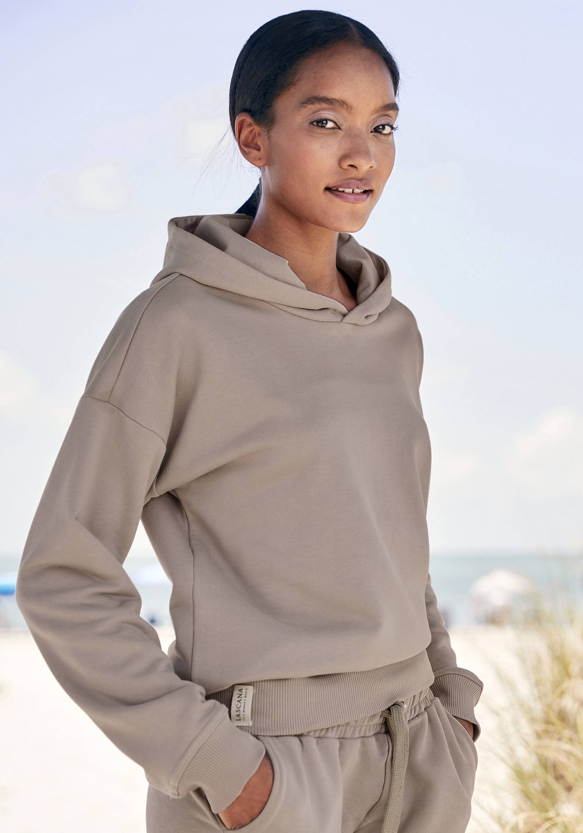 LASCANA Hoodie »-Kapuzensweatshirt«, aus organischer Baumwolle, Loungewear, Loungeanzug, Hoodie von LASCANA