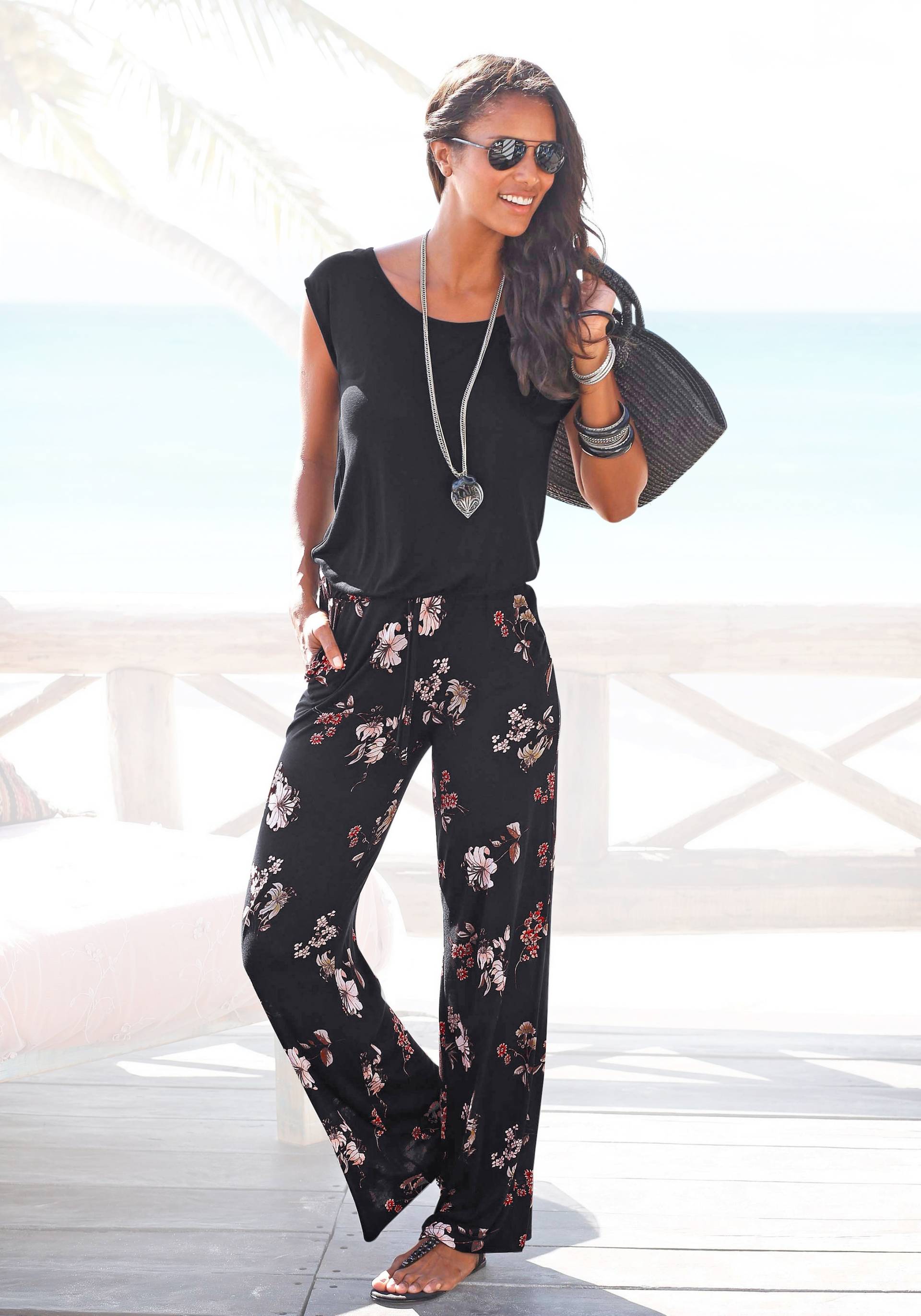 LASCANA Overall, mit weitem Bein und Taschen, lockerer Jumpsuit, sommerlich von LASCANA