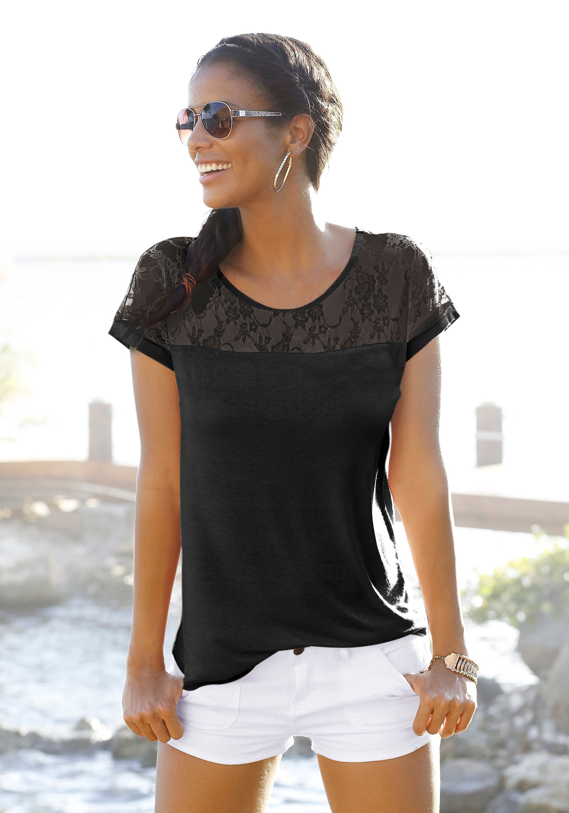 LASCANA Strandshirt, mit Spitzeneinsatz, T-Shirt, Kurzarmshirt, elegant von LASCANA