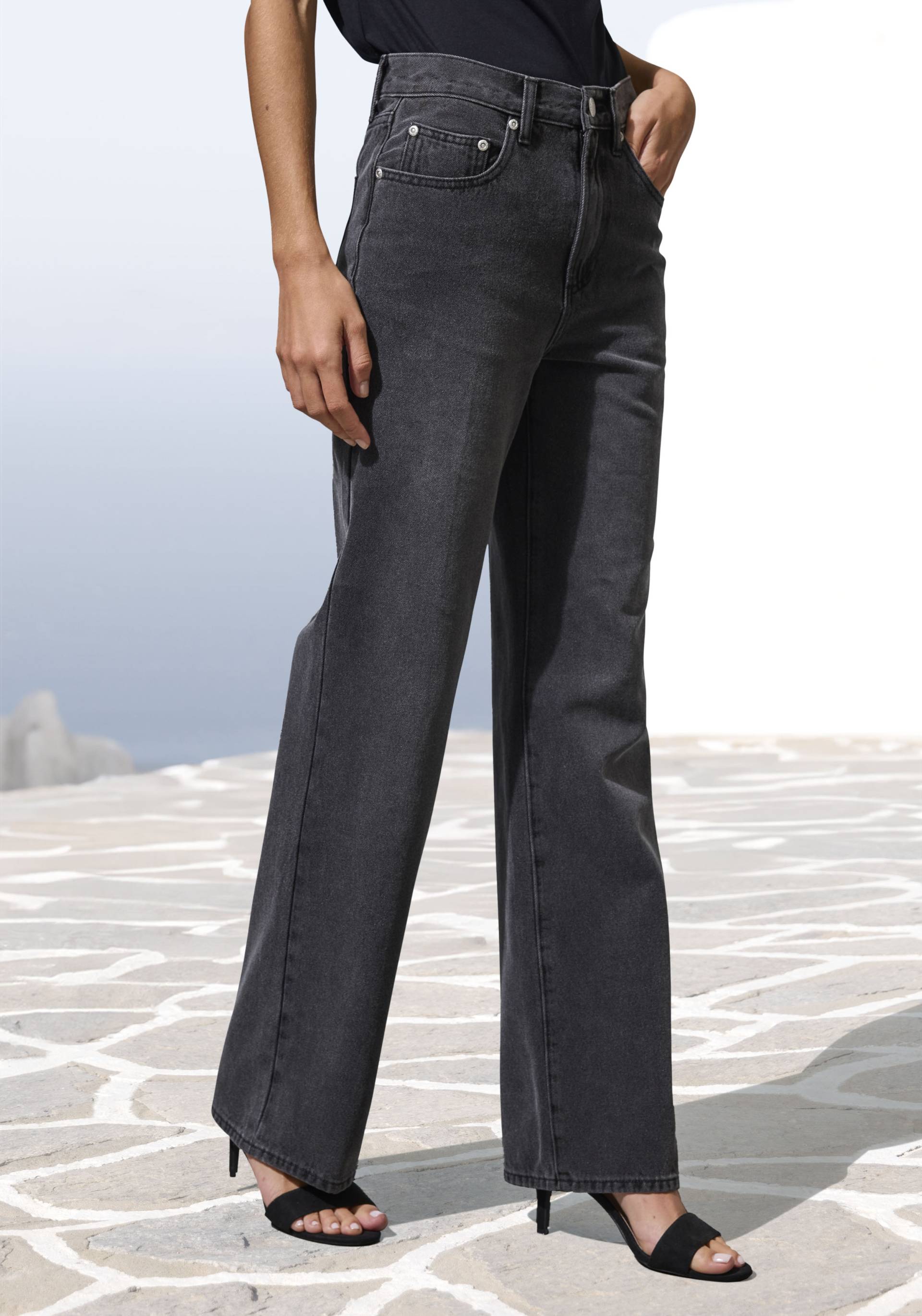 LASCANA Weite Jeans, mit hohem Bund und 5-Pocket-Style, Wide-Leg Jeans von LASCANA