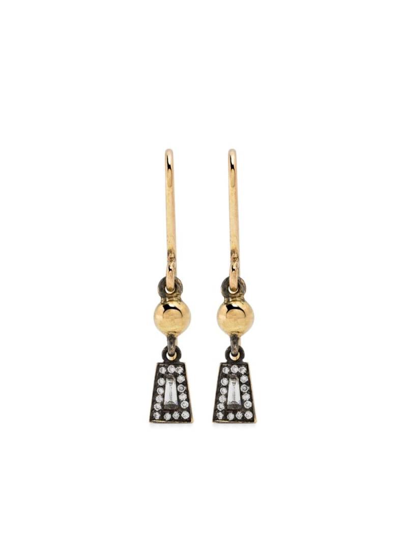 LEANDRA 18kt yellow gold Taper and Ball diamond dangle earrings von LEANDRA