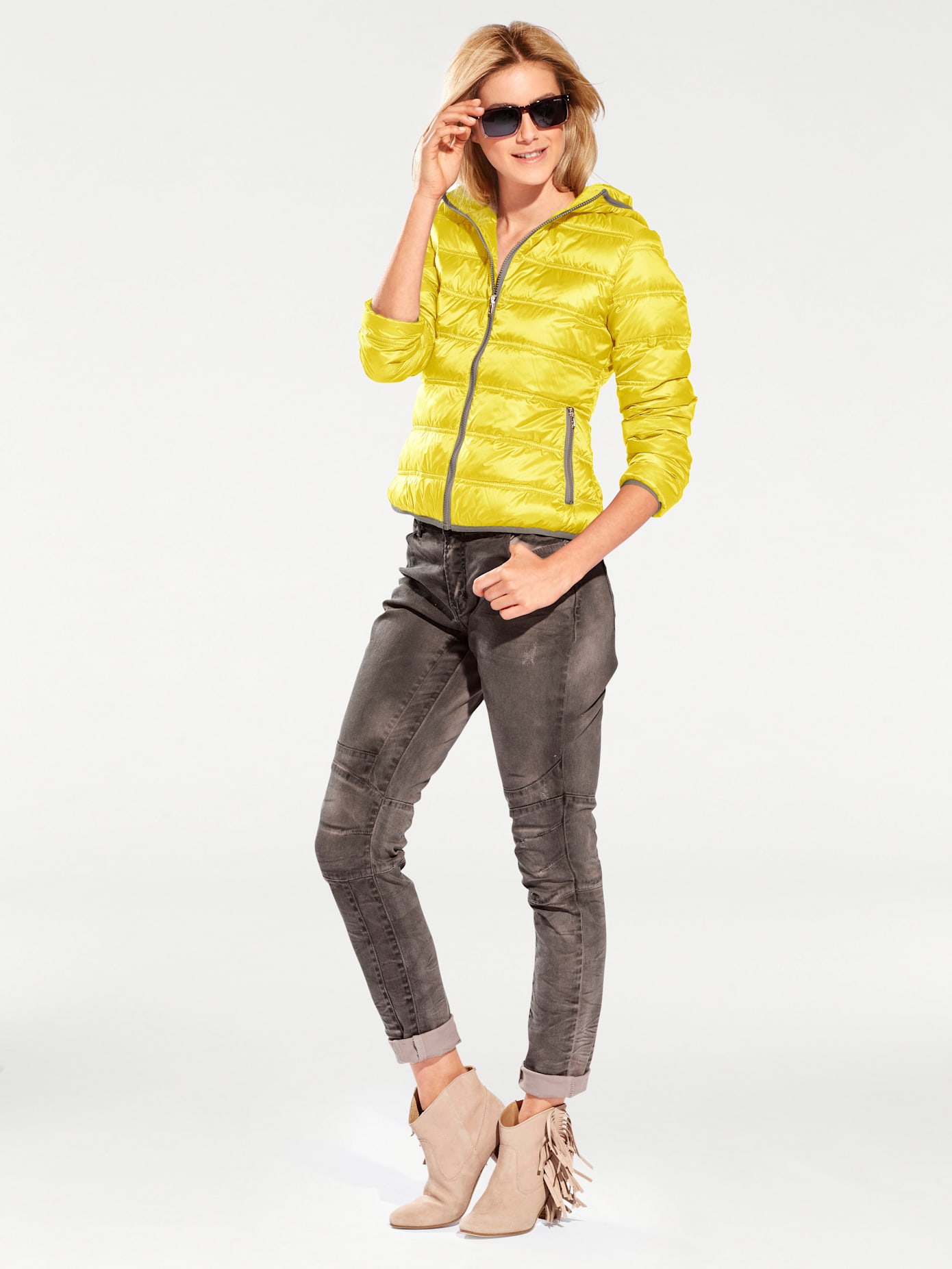 heine Daunenjacke, mit Kapuze heine Daunenjacke, mit Kapuze von heine