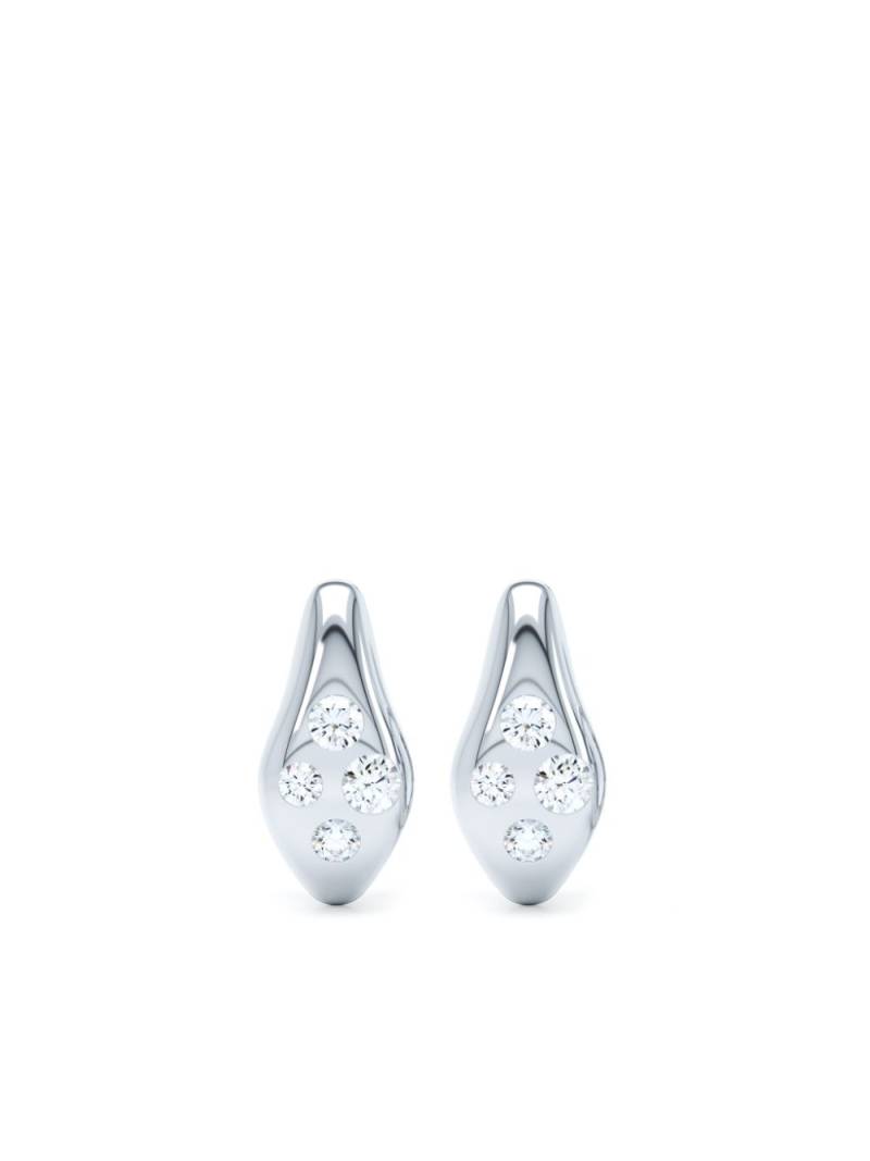 LOEV 14kt white gold Curve diamond earrings - Silver von LOEV