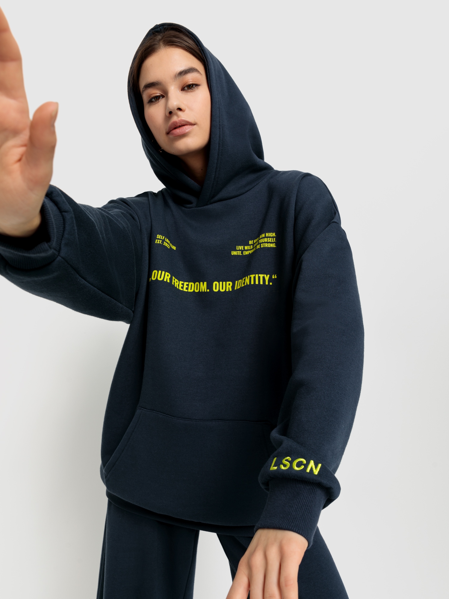 LSCN by LASCANA Hoodie »Oversized Hoodie mit Print« LSCN by LASCANA Hoodie »Oversized Hoodie mit Print« von LSCN by LASCANA