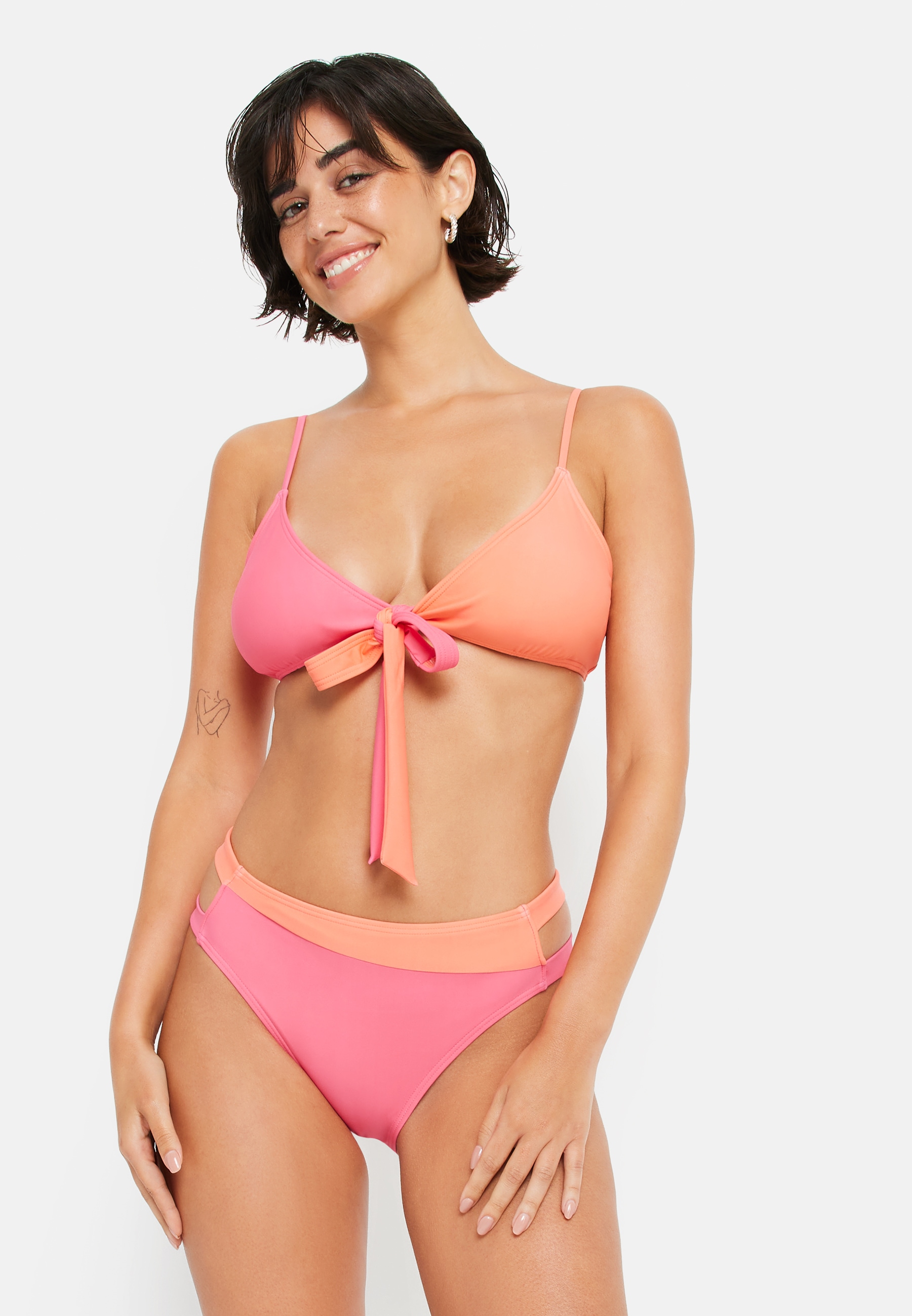 LSCN by LASCANA Triangel-Bikini »Auri«, (Set), in Colourblock-Optik von LSCN by LASCANA