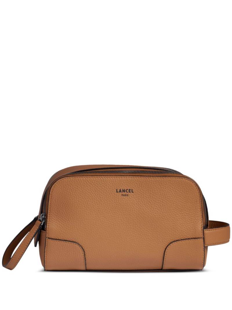 Lancel Charlie wash bag - Brown von Lancel