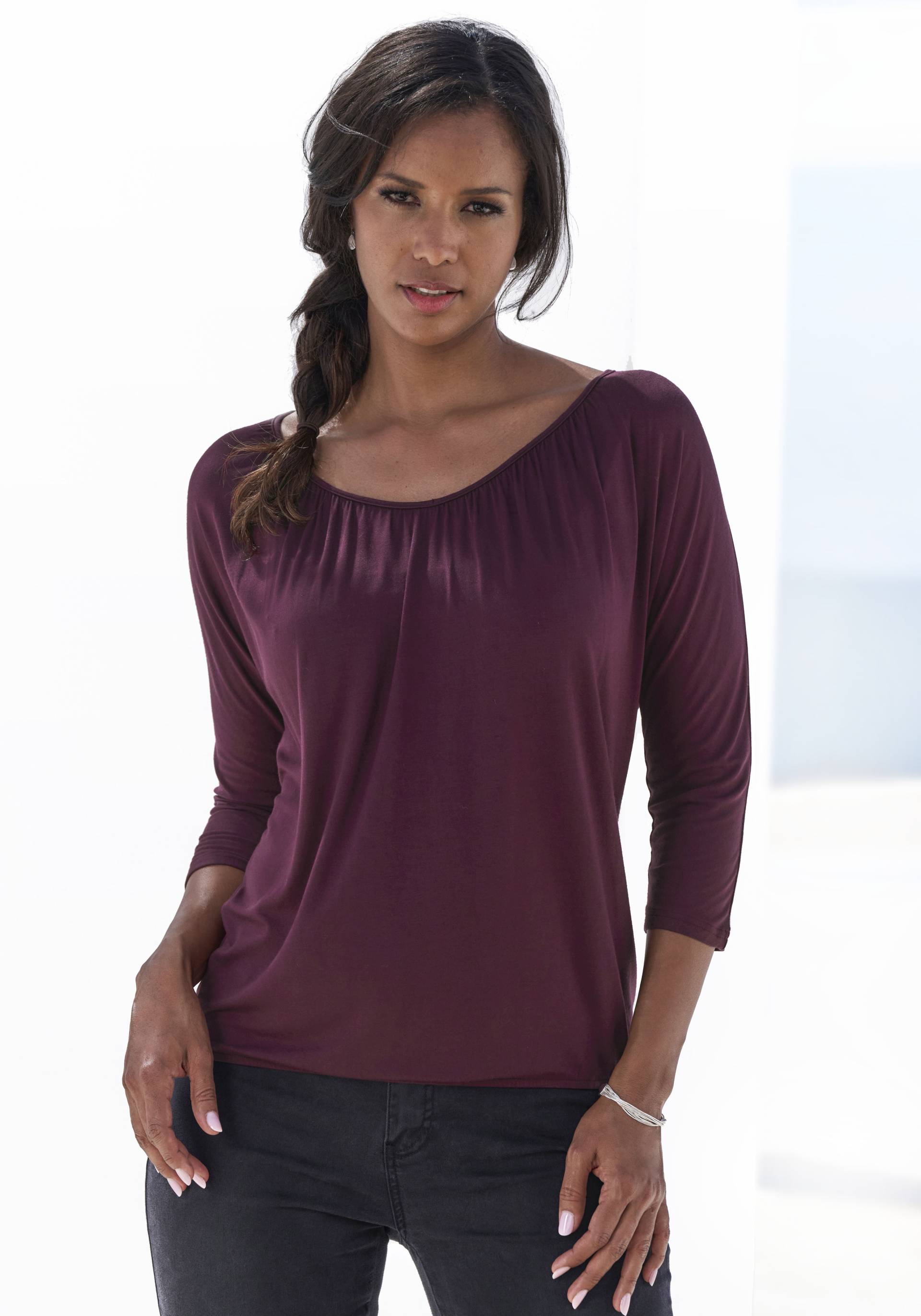 LASCANA 3/4-Arm-Shirt »mit zarter Raffung am Ausschnitt«, aus weichem Viskose-Stretch LASCANA 3/4-Arm-Shirt »mit zarter Raffung am Ausschnitt«, aus weichem Viskose-Stretch von Lascana