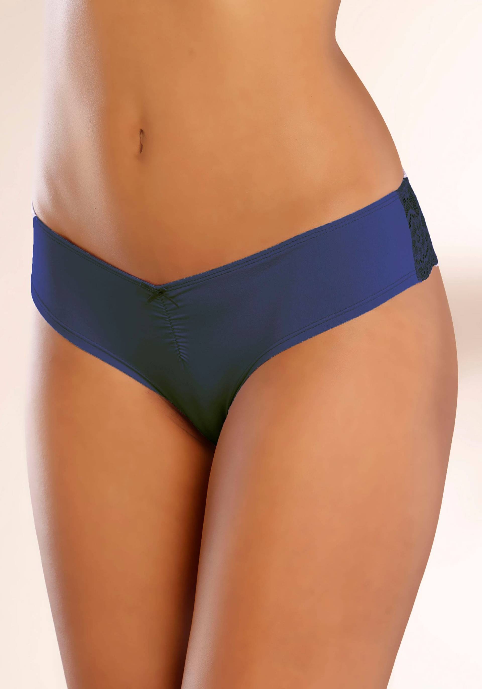 LASCANA Brasilslip, mit schöner Spitze hinten LASCANA Brasilslip, mit schöner Spitze hinten von Lascana