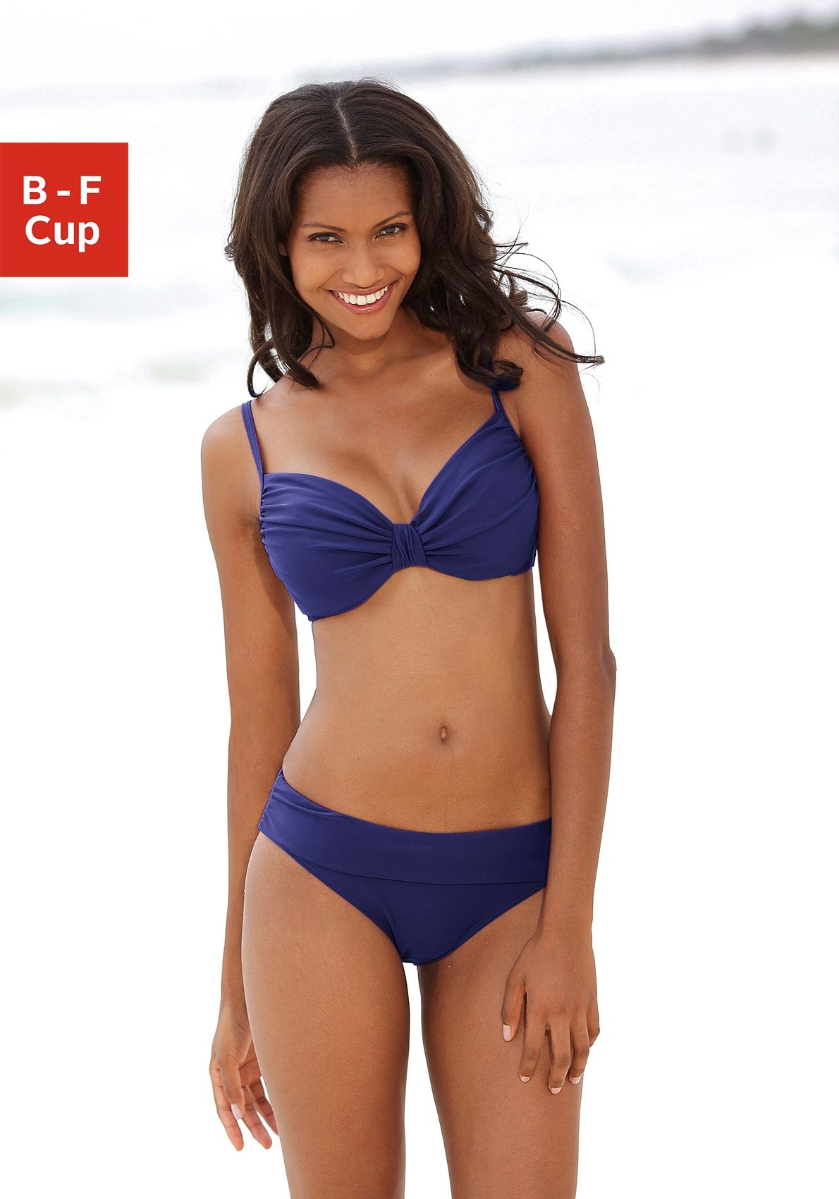 LASCANA Bügel-Bikini, mit Raffungen am Cup LASCANA Bügel-Bikini, mit Raffungen am Cup von Lascana
