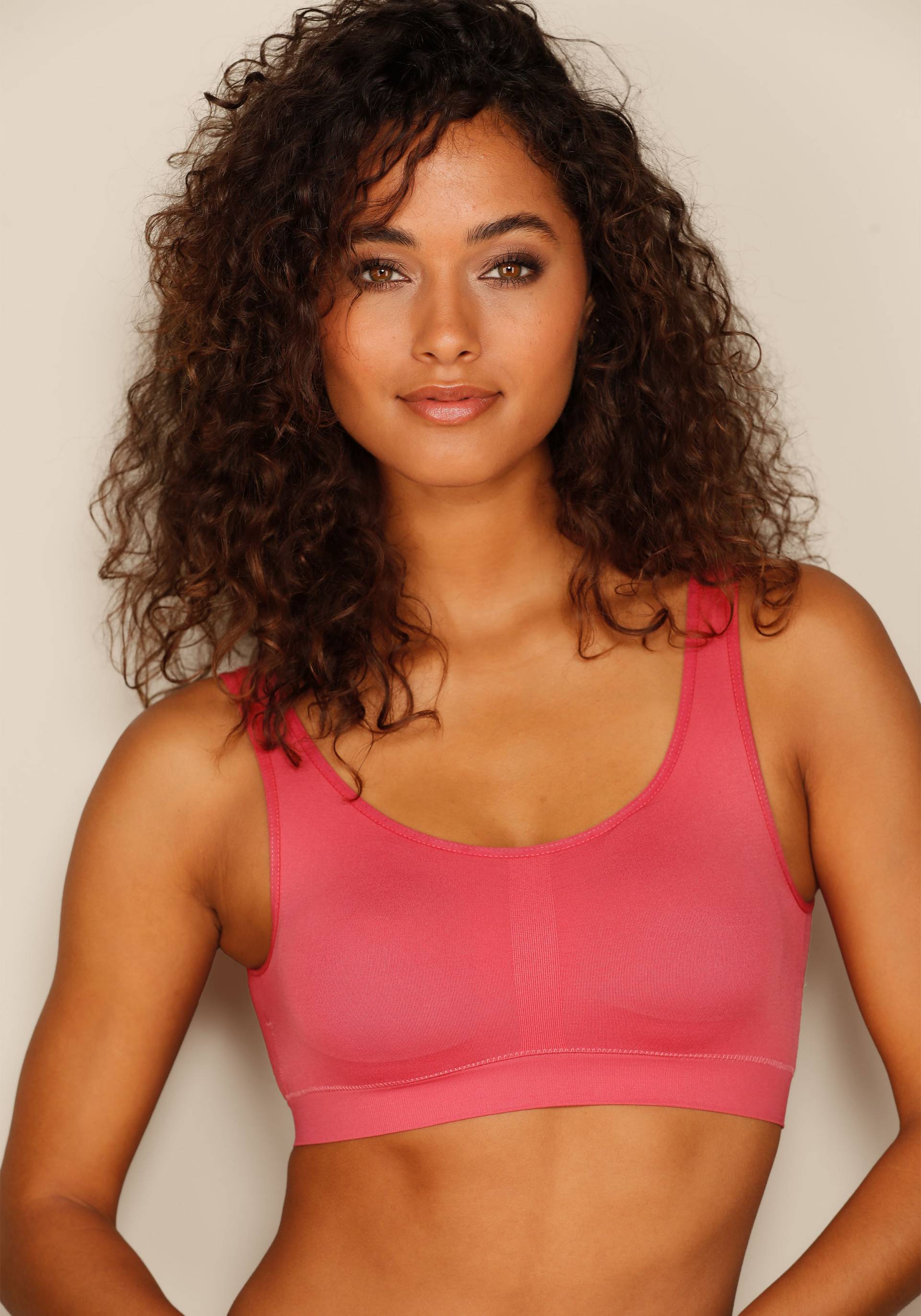 LASCANA Bustier »seamless«, aus weicher Microfaser LASCANA Bustier »seamless«, aus weicher Microfaser von Lascana