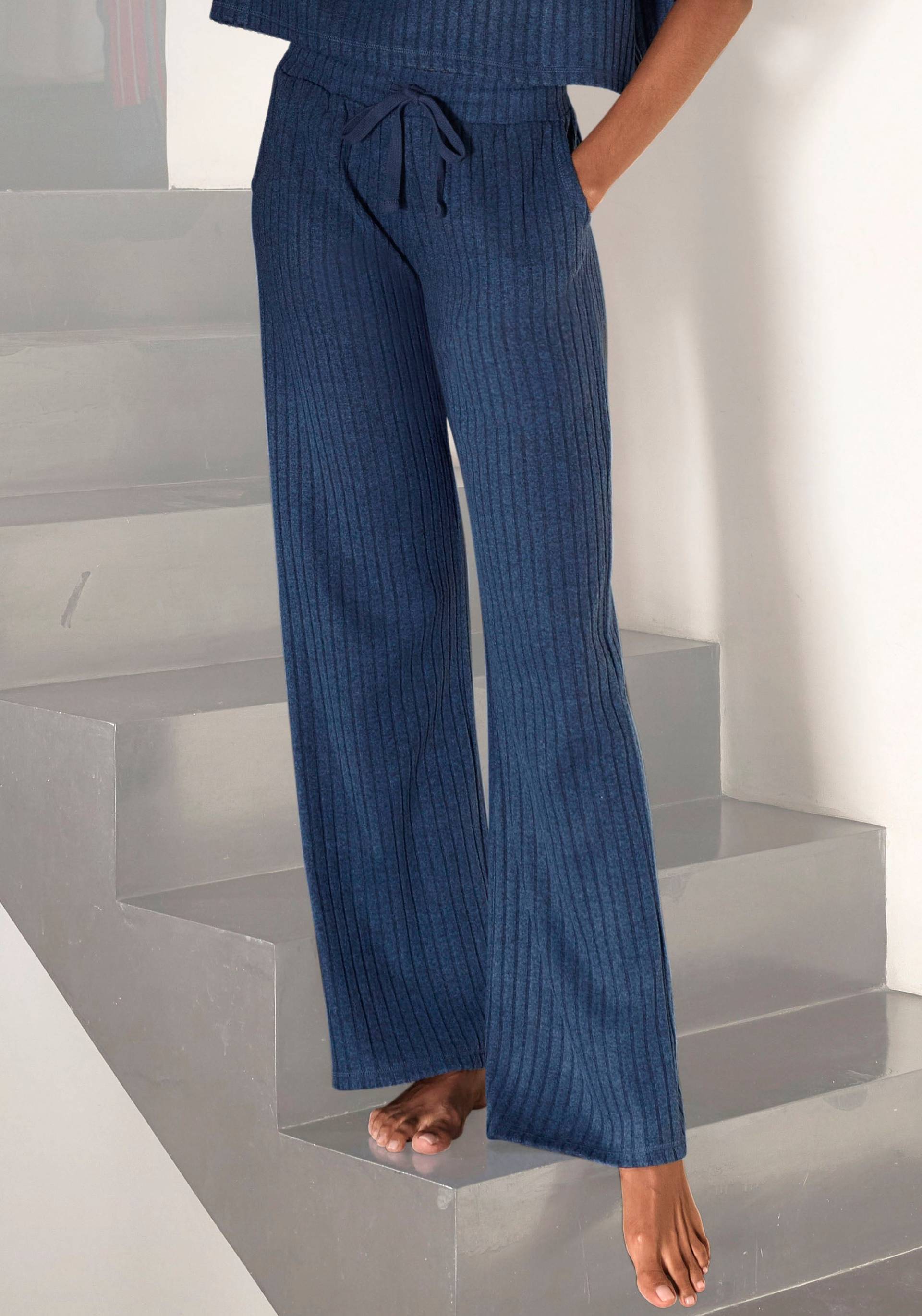 LASCANA Homewearhose »/ Loungehose/ Strickhose«, (1 tlg.), mit weitem Bein und seitlichen Taschen, Loungewear von Lascana