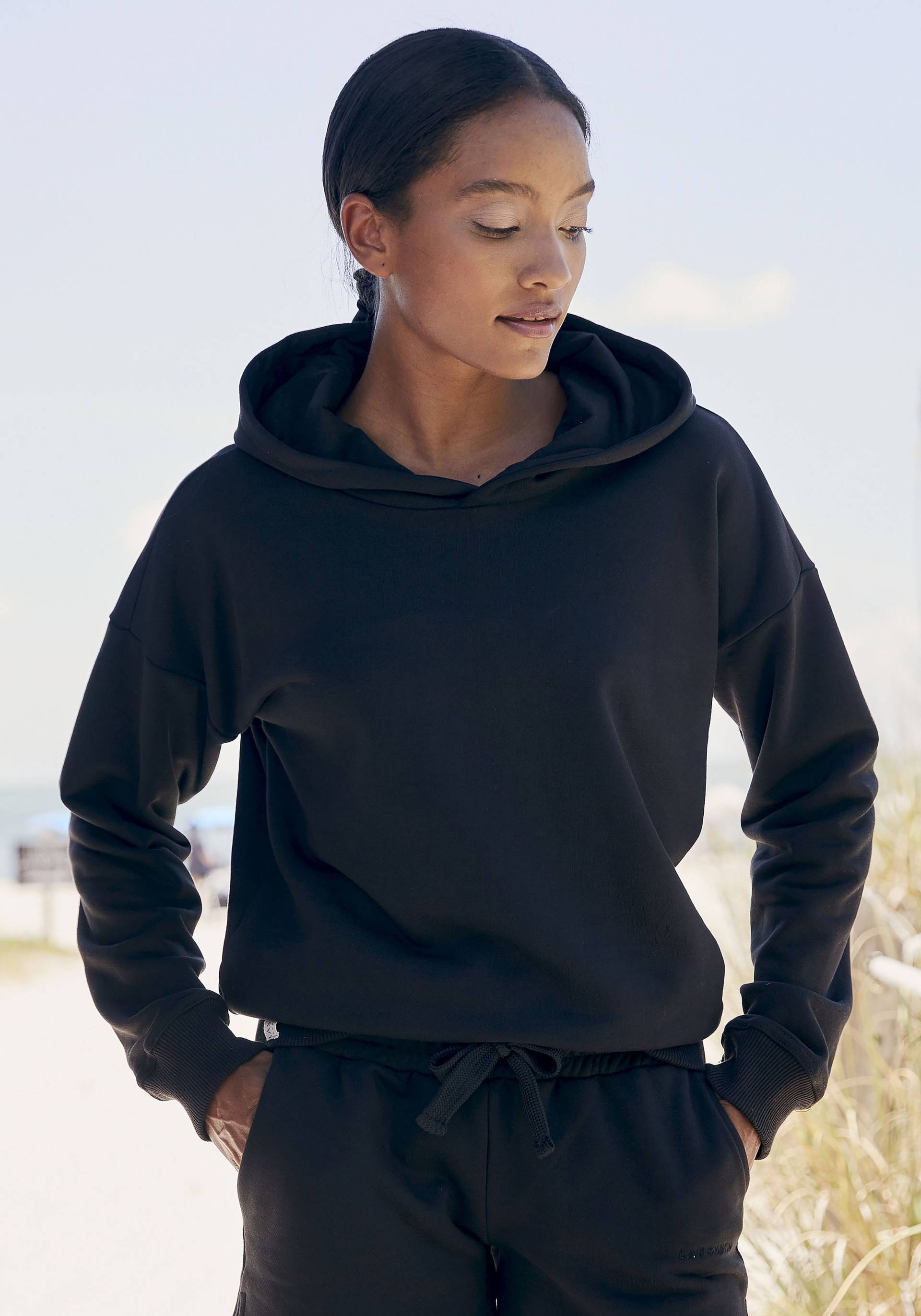 LASCANA Hoodie, aus organischer Baumwolle, Loungewear LASCANA Hoodie, aus organischer Baumwolle, Loungewear von Lascana