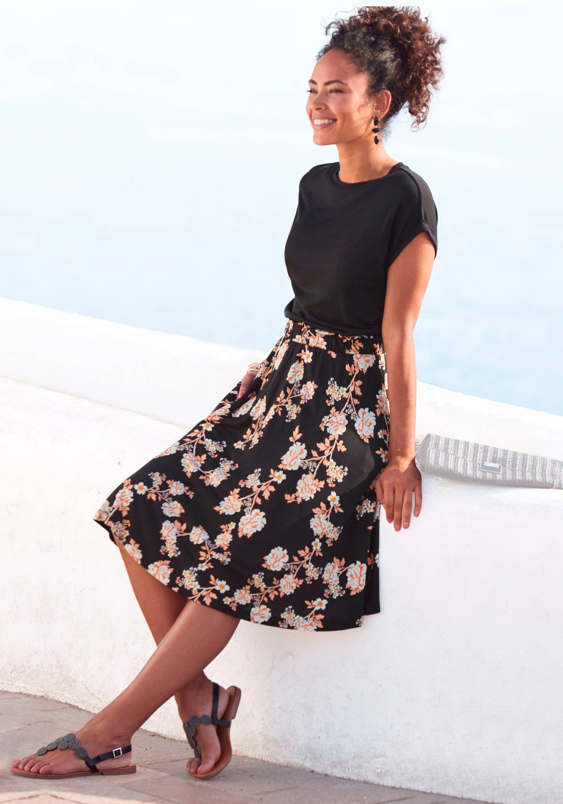 LASCANA Jerseykleid, mit Paperbag-Bund und bedrucktem Rock, kurzärmliges Sommerkleid LASCANA Jerseykleid, mit Paperbag-Bund und bedrucktem Rock, kurzärmliges Sommerkleid von Lascana
