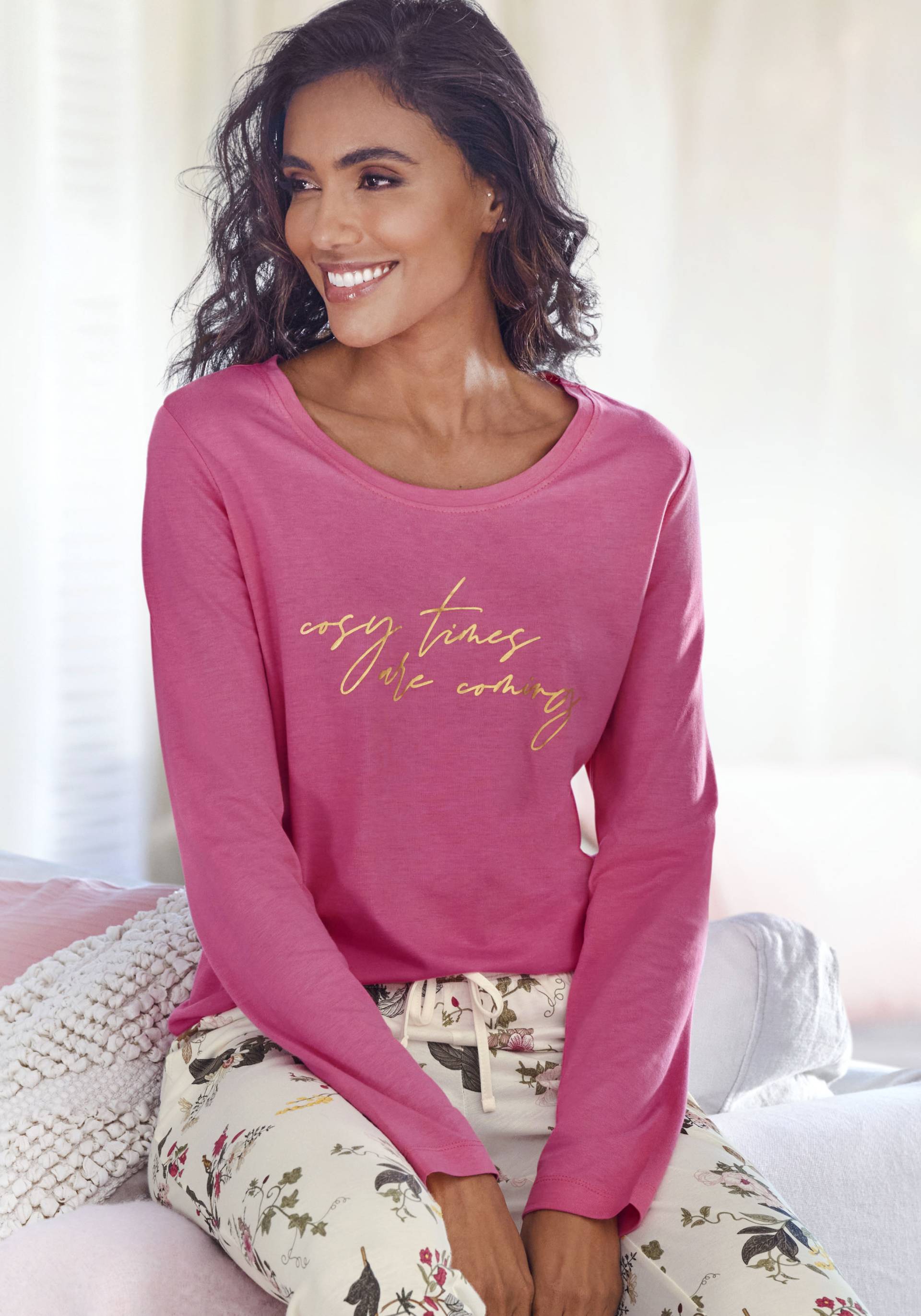 LASCANA Pyjamaoberteil, mit Folienprint LASCANA Pyjamaoberteil, mit Folienprint von Lascana