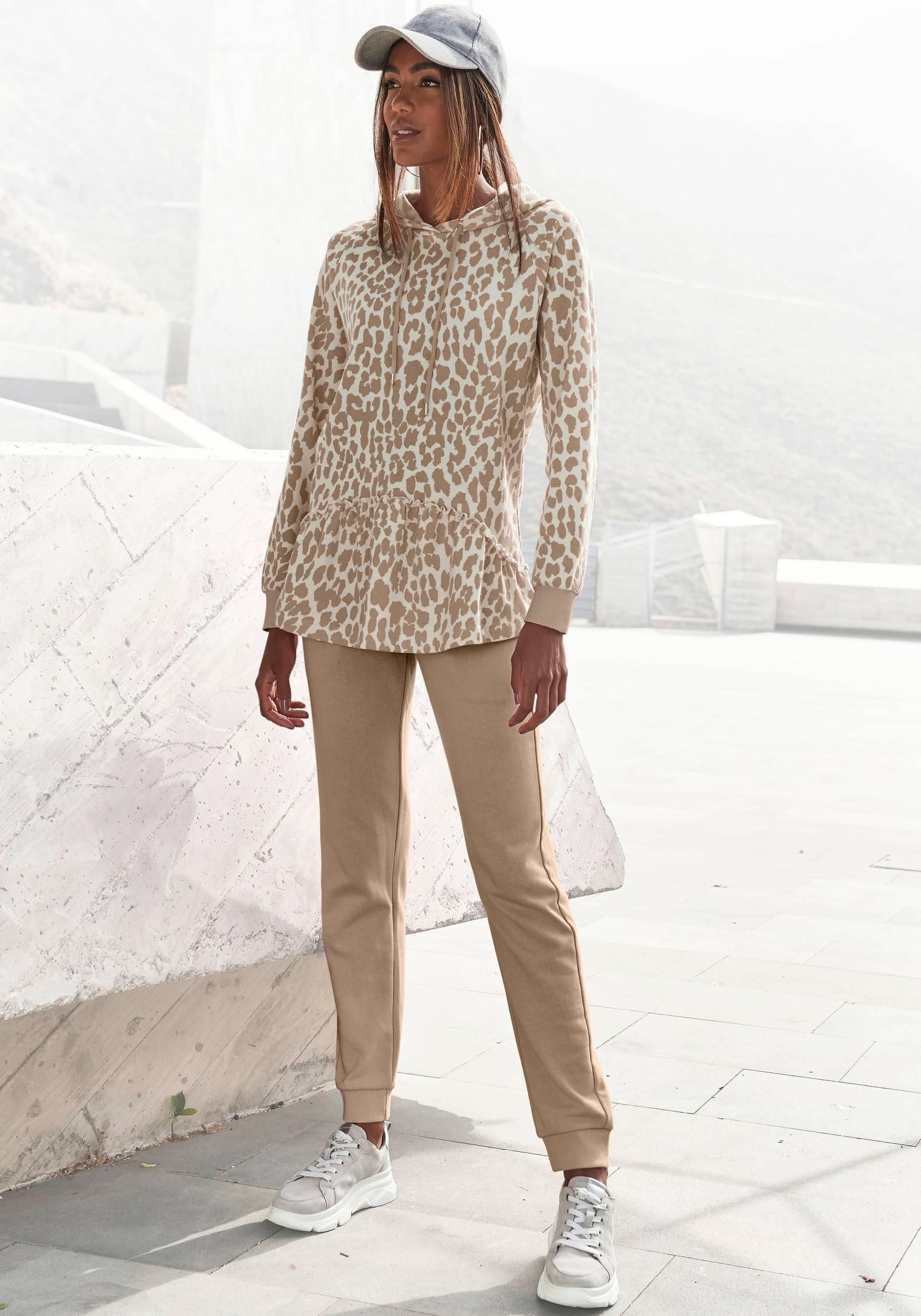 LASCANA Loungehose, mit seitlichen Taschen, Loungeanzug LASCANA Loungehose, mit seitlichen Taschen, Loungeanzug von Lascana