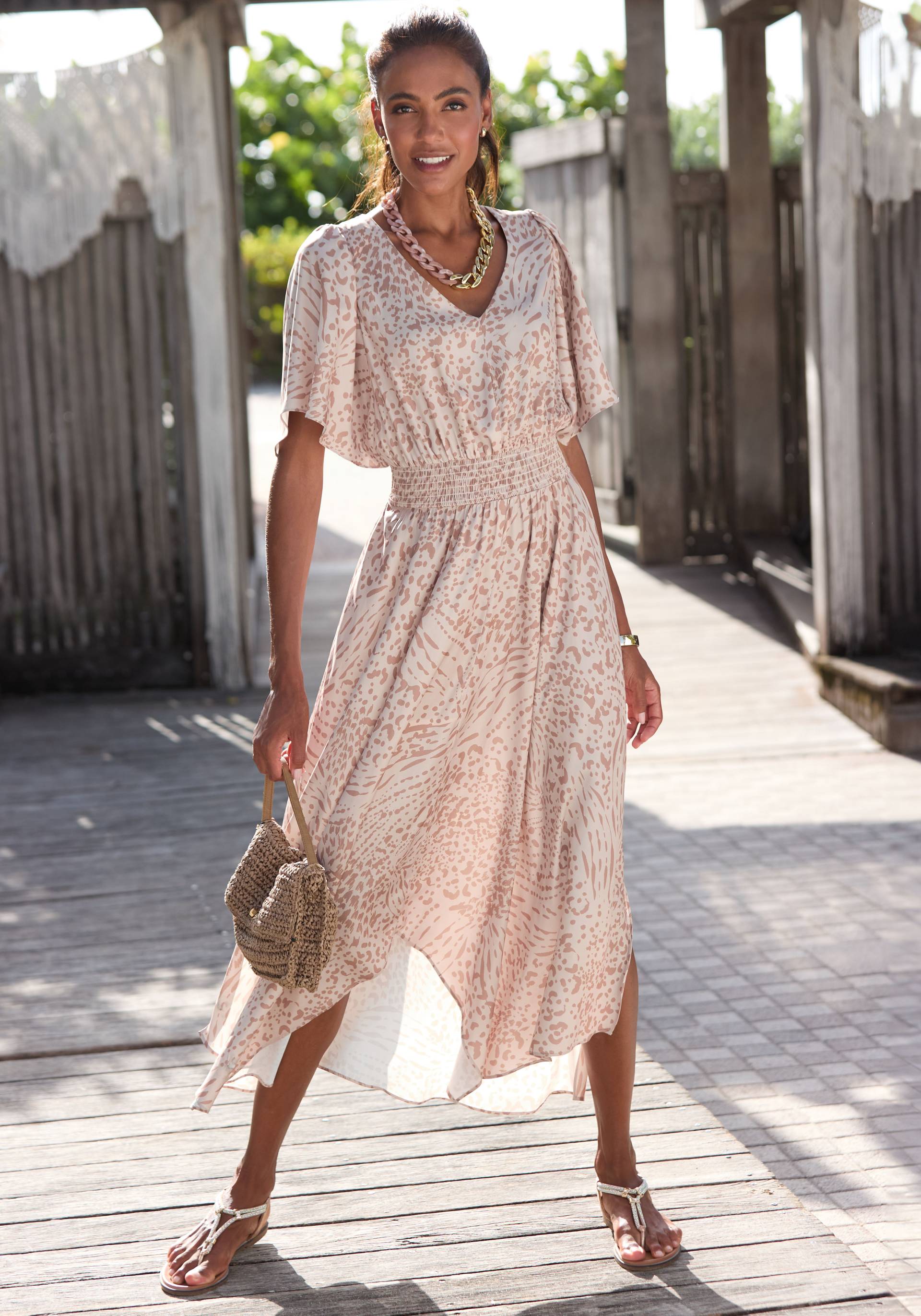 LASCANA Maxikleid, mit Animalprint, luftiges Sommerkleid mit Schlitzen LASCANA Maxikleid, mit Animalprint, luftiges Sommerkleid mit Schlitzen von Lascana