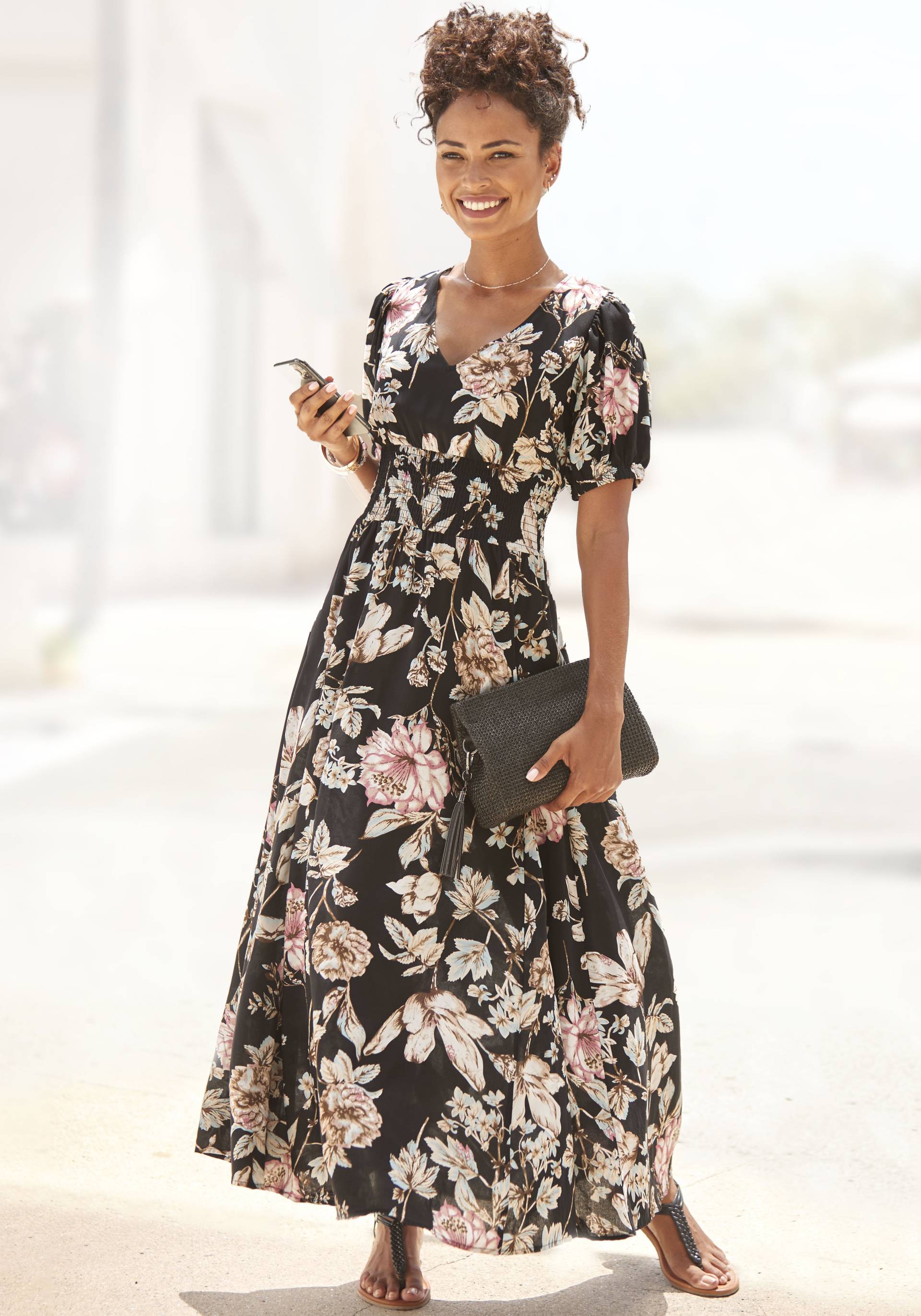 LASCANA Maxikleid, mit Blumendruck und leichten Puffärmeln, Sommerkleid, casual-elegant LASCANA Maxikleid, mit Blumendruck und leichten Puffärmeln, Sommerkleid, casual-elegant von Lascana