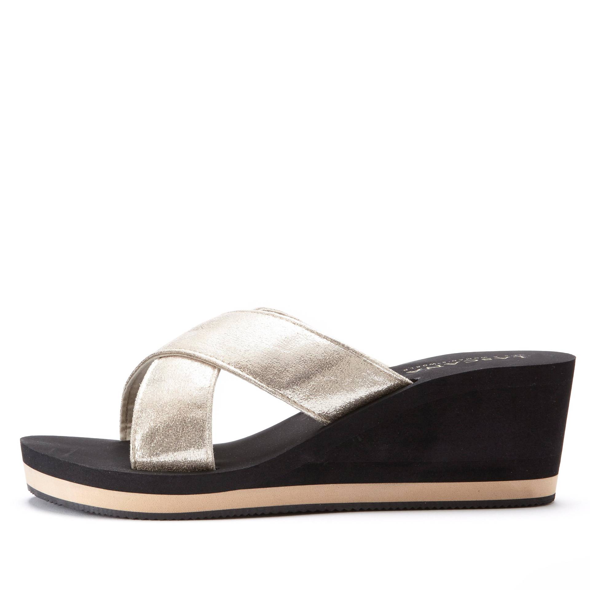 LASCANA Badepantolette, Sandale, Pantolette, Badeschuh mit Keilabsatz und Metallic-Optik VEGAN LASCANA Badepantolette, Sandale, Pantolette, Badeschuh mit Keilabsatz und Metallic-Optik VEGAN von Lascana