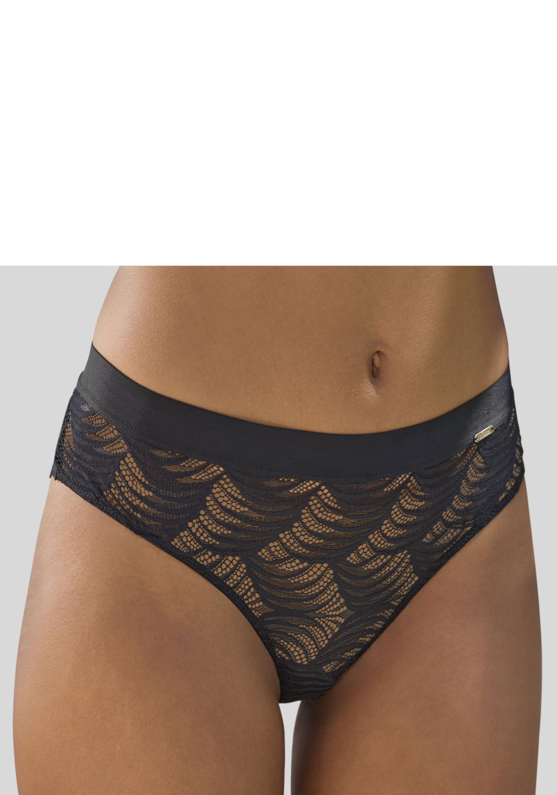 LASCANA Panty »Marla«, aus graphischer Spitze LASCANA Panty »Marla«, aus graphischer Spitze von Lascana