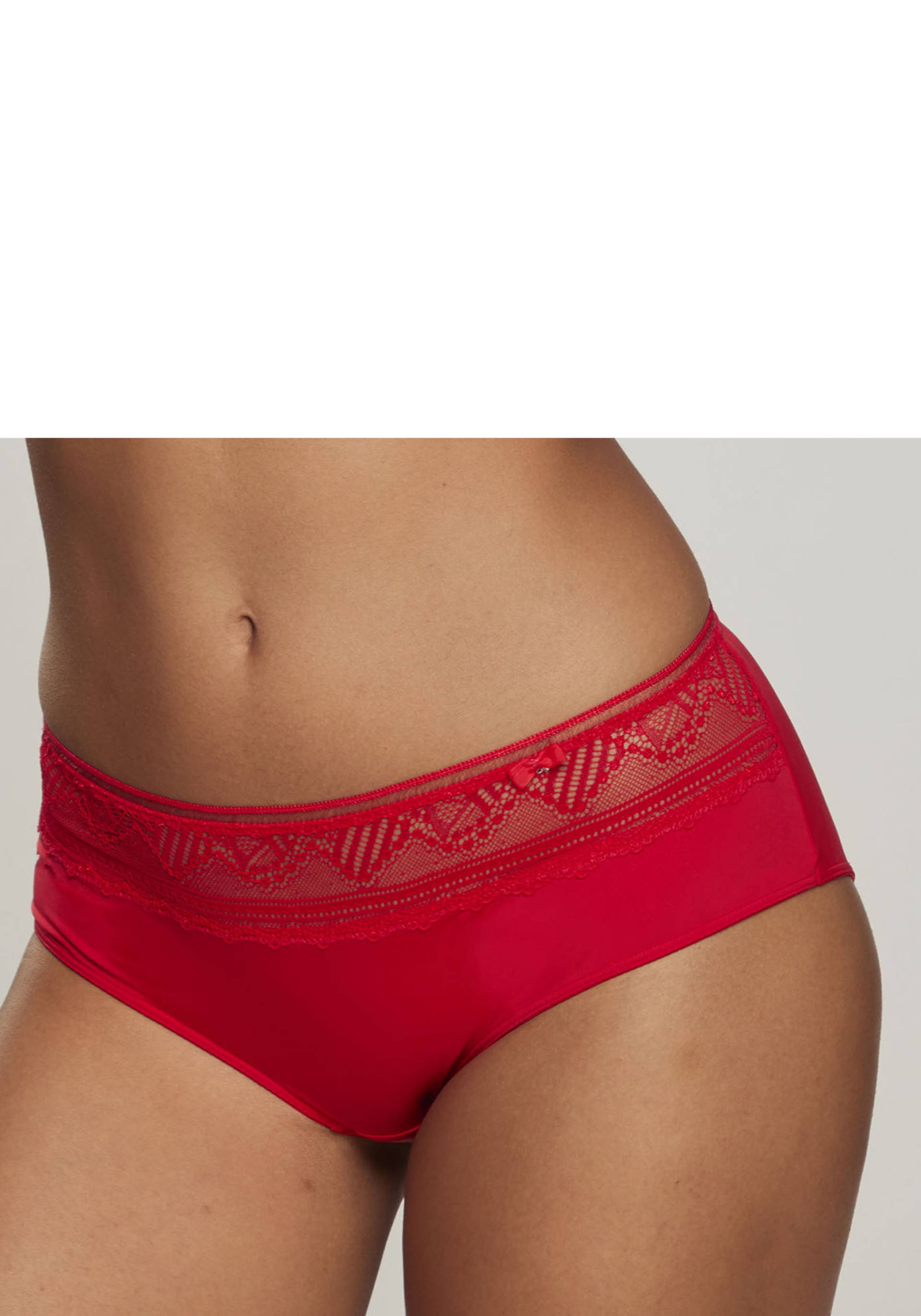 LASCANA Panty »Tiziana«, mit Spitze anteilig aus recyceltem Polyamid LASCANA Panty »Tiziana«, mit Spitze anteilig aus recyceltem Polyamid von Lascana
