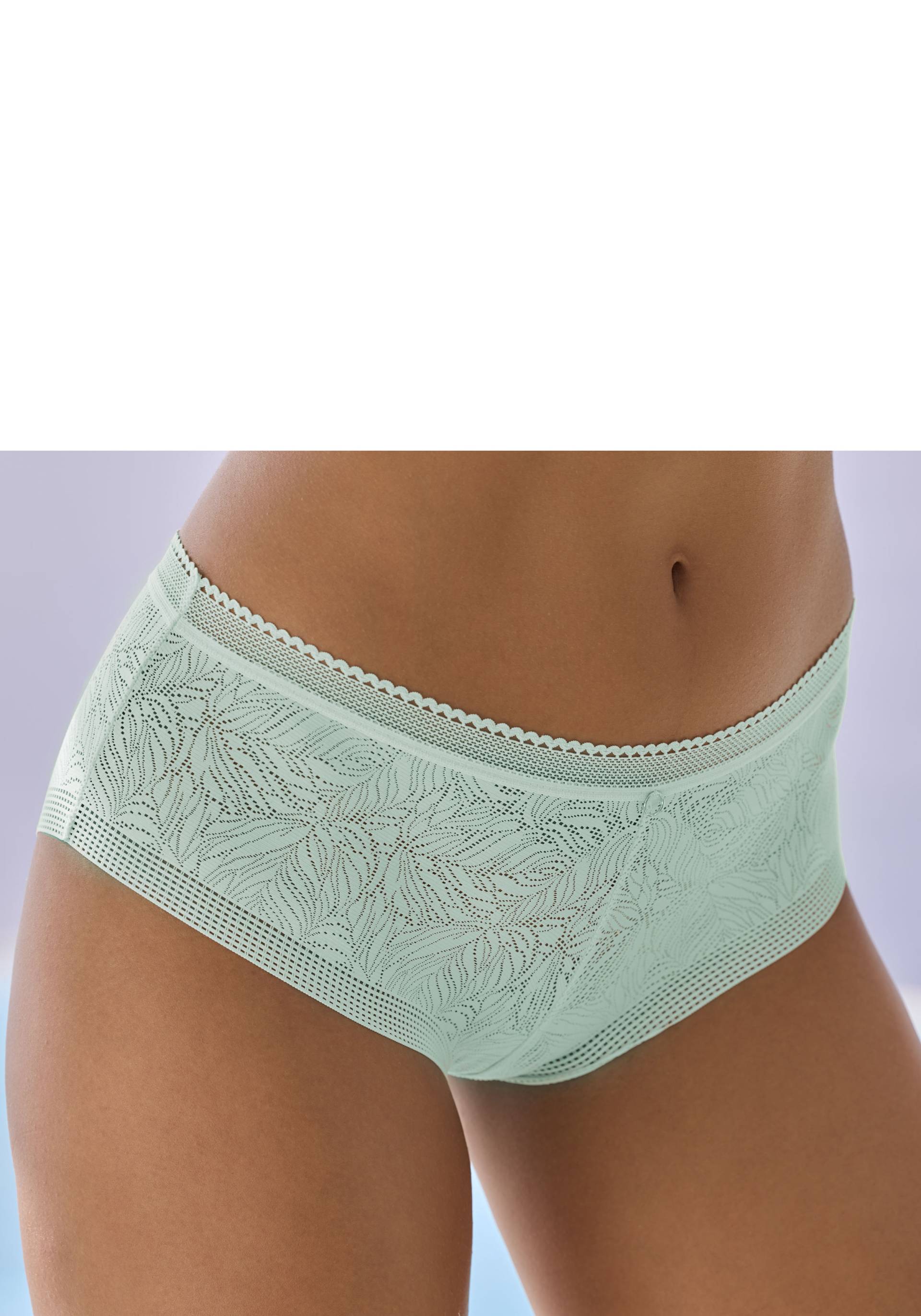 LASCANA Panty, aus extra flachem Material in blumiger Optik LASCANA Panty, aus extra flachem Material in blumiger Optik von Lascana