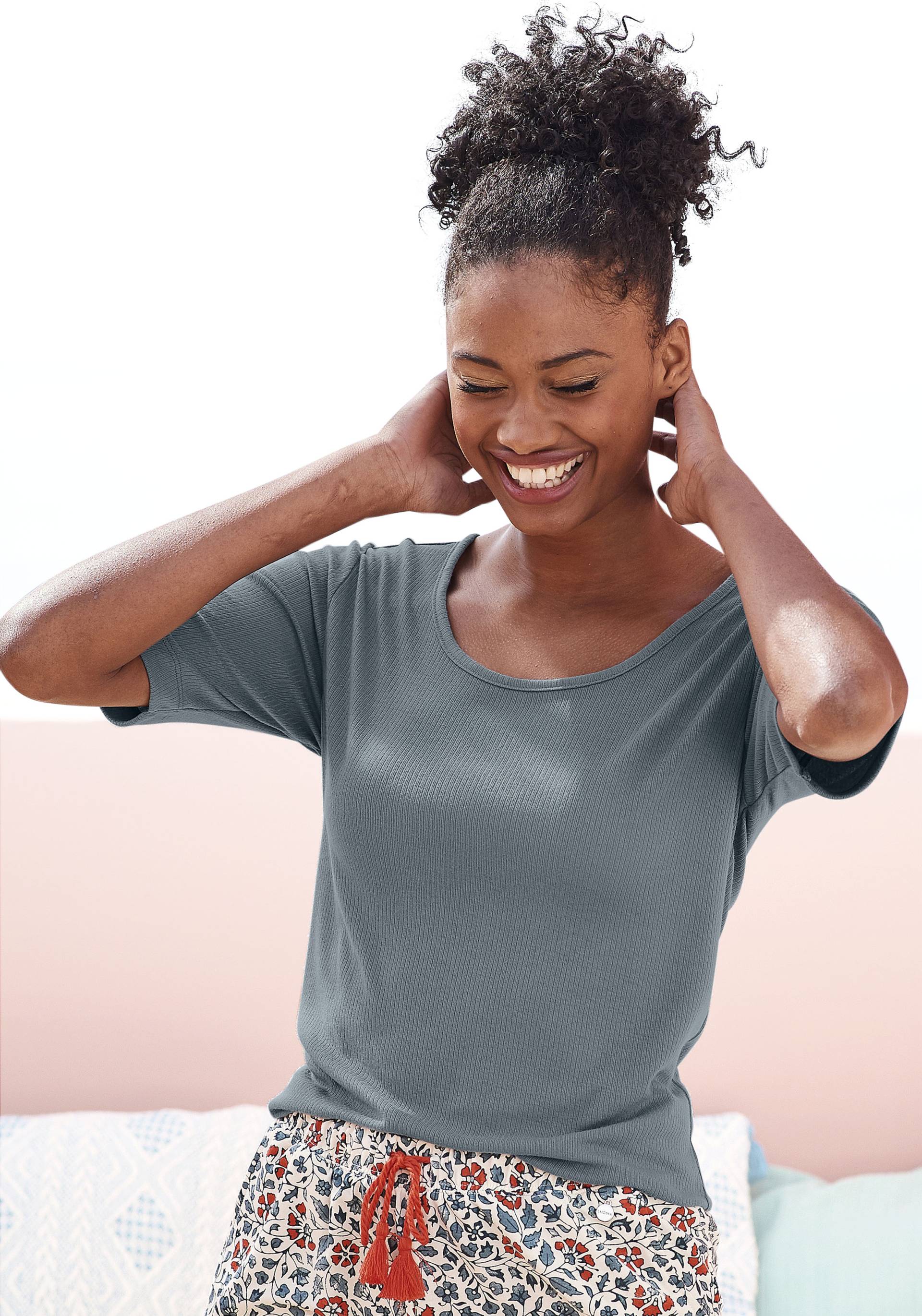 LASCANA Pyjamaoberteil, aus Rippstrick LASCANA Pyjamaoberteil, aus Rippstrick von Lascana