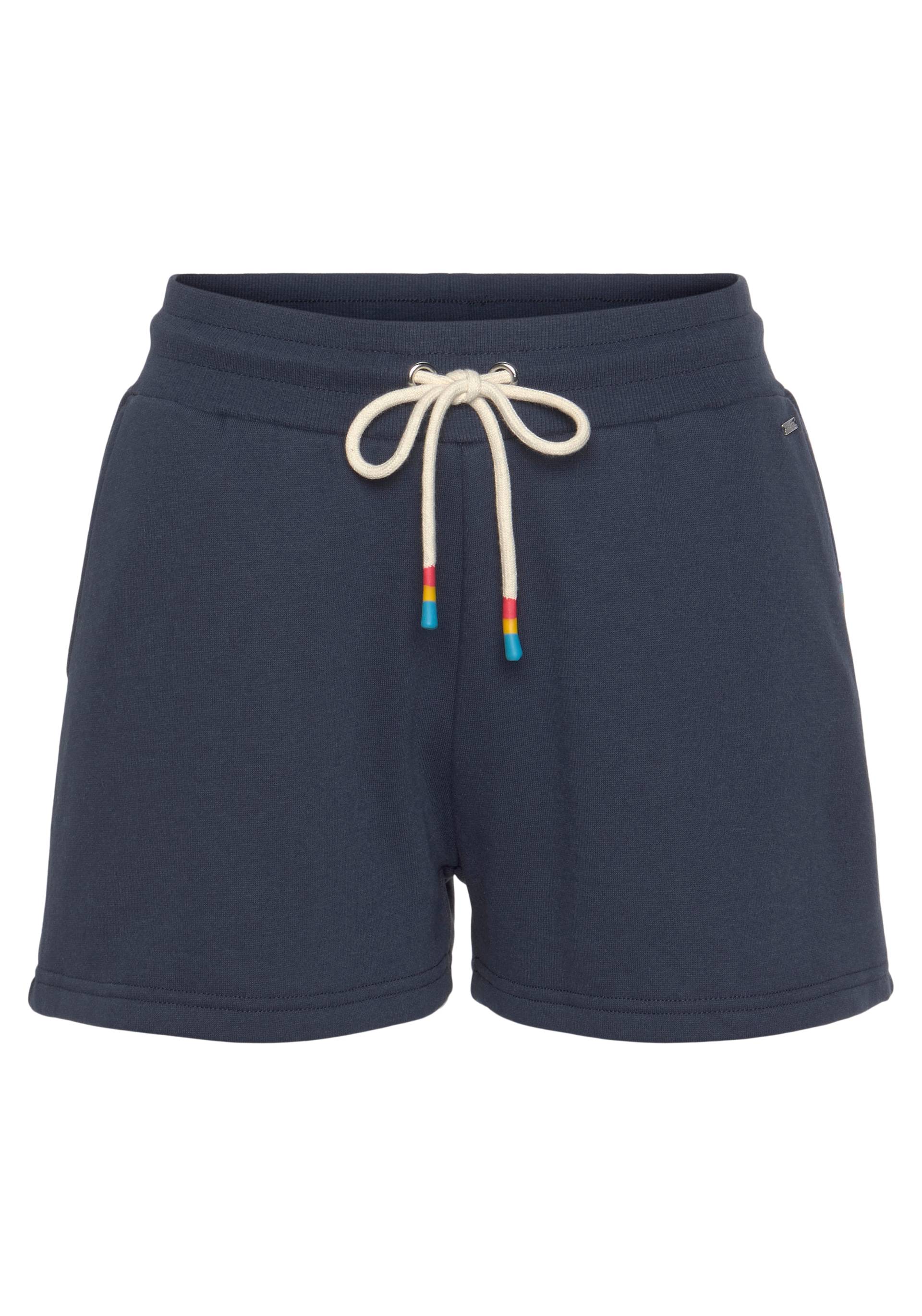 LASCANA Relaxshorts »Pride«, mit Regenbogen-Label von Lascana