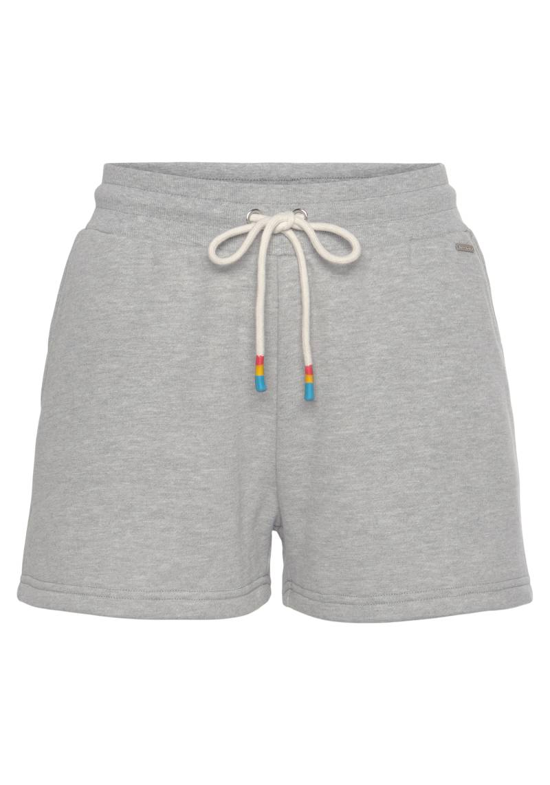 LASCANA Relaxshorts »Pride«, mit Regenbogen-Label von Lascana