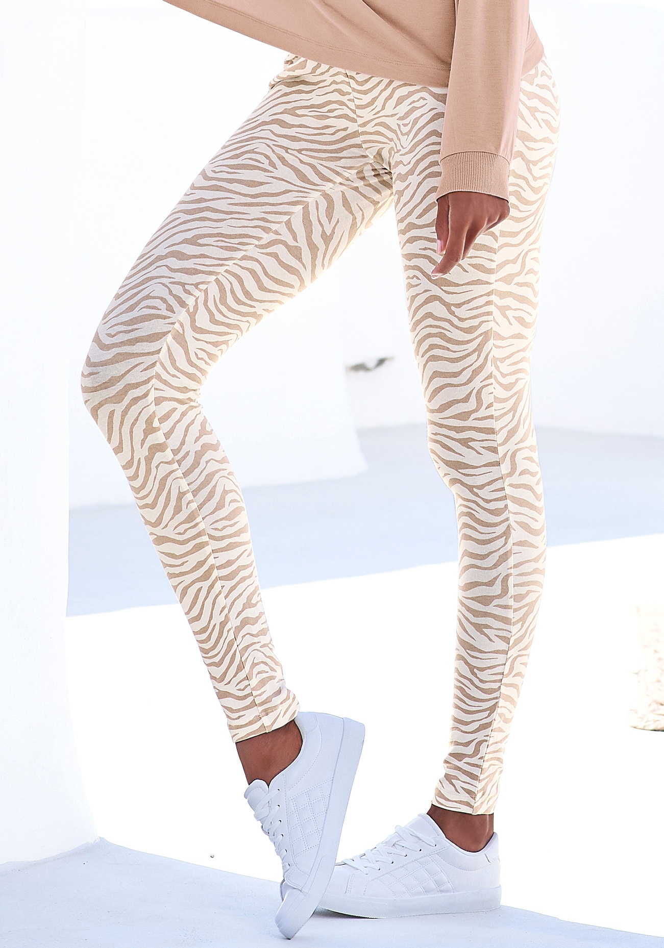 LASCANA Schlafhose, in weicher Stretch-Qualität LASCANA Schlafhose, in weicher Stretch-Qualität von Lascana