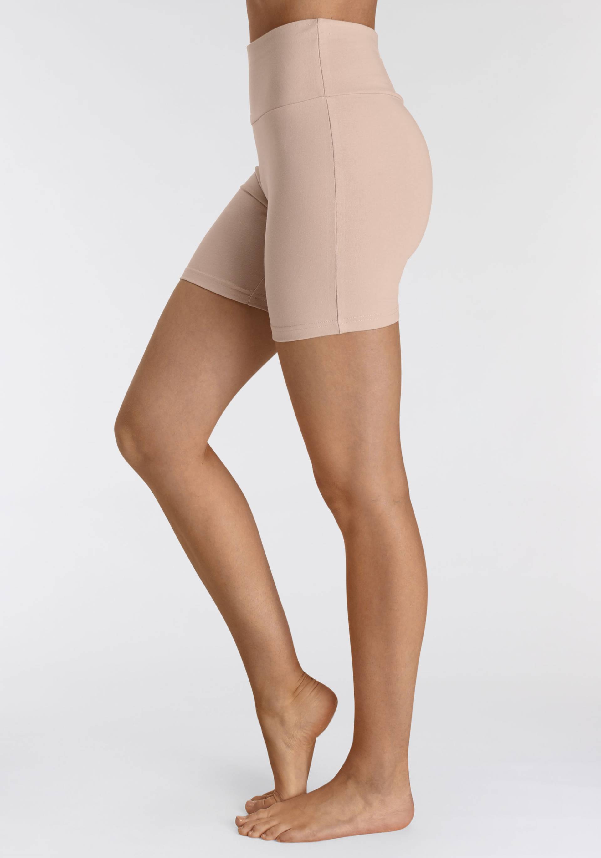 LASCANA Shorts, mit breitem Bündchen und Logodruck LASCANA Shorts, mit breitem Bündchen und Logodruck von Lascana