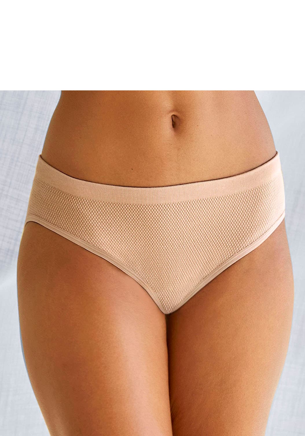 LASCANA Slip, aus angenehm weicher Baumwolle LASCANA Slip, aus angenehm weicher Baumwolle von Lascana