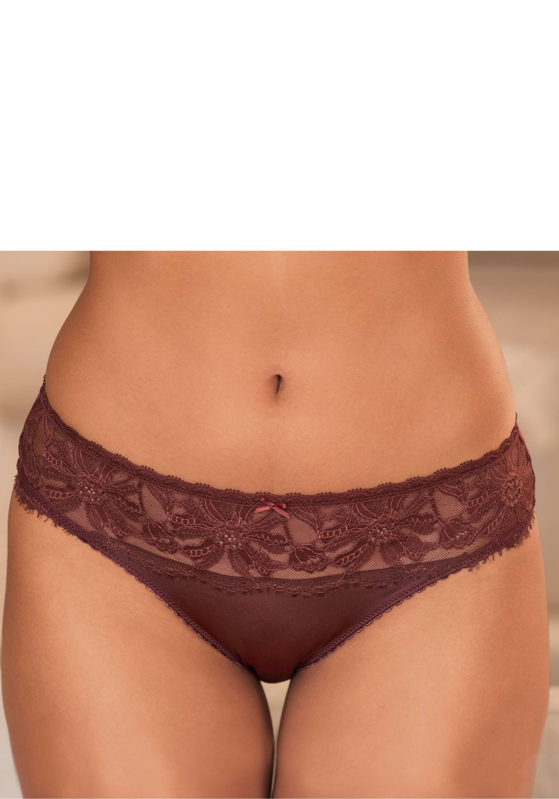 LASCANA Slip, mit edlen Spitzeneinsätzen LASCANA Slip, mit edlen Spitzeneinsätzen von Lascana