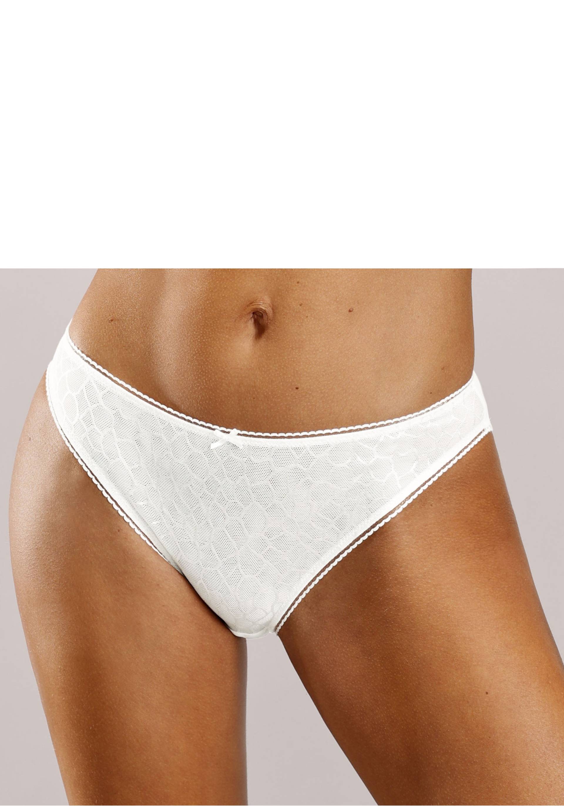 LASCANA Slip »Chiara«, mit graphischem Netz-Muster LASCANA Slip »Chiara«, mit graphischem Netz-Muster von Lascana
