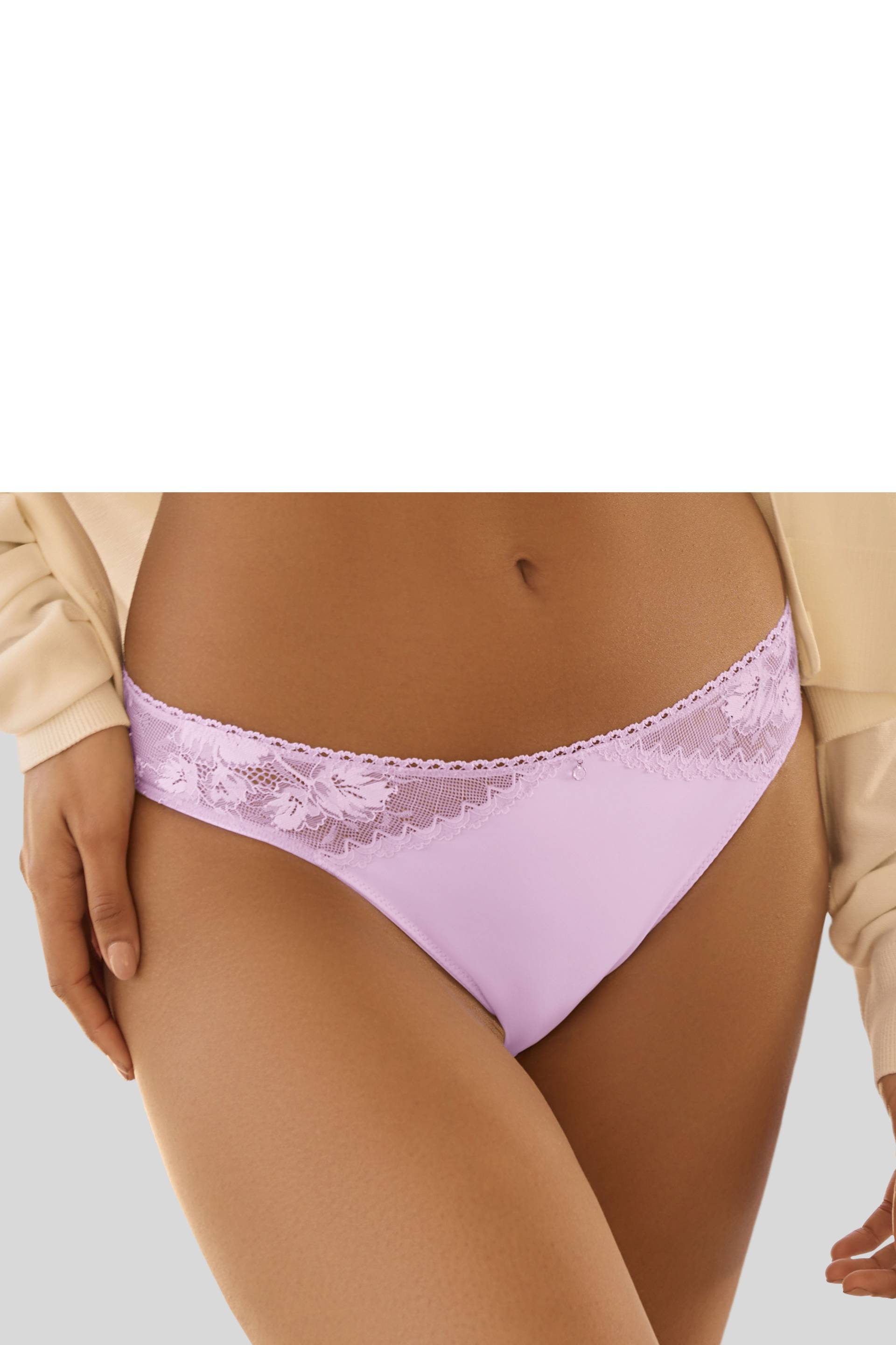 LASCANA Slip, mit hübschen Spitzeneinsätzen LASCANA Slip, mit hübschen Spitzeneinsätzen von Lascana