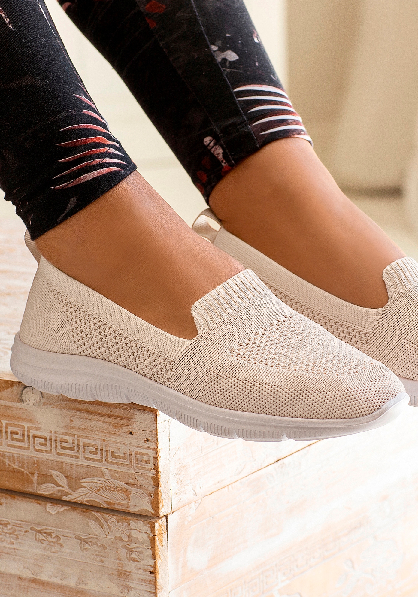 LASCANA Slipper, herausnehmbarer Innensohle, Halbschuh, ultraleichter Sneaker, VEGAN von Lascana