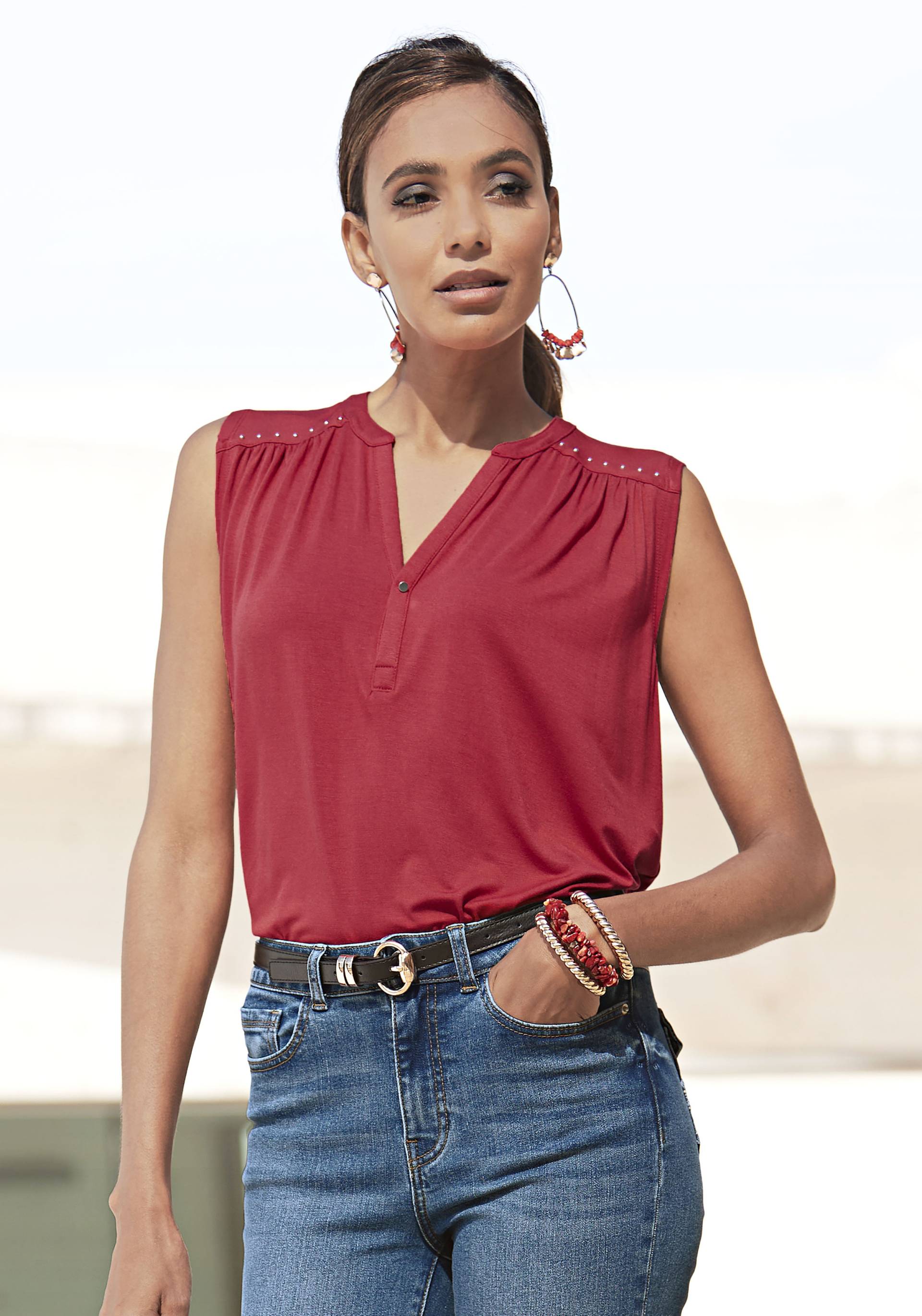 LASCANA Tanktop, mit silberfarbenen Nietendetails, lockeres Blusentop LASCANA Tanktop, mit silberfarbenen Nietendetails, lockeres Blusentop von Lascana