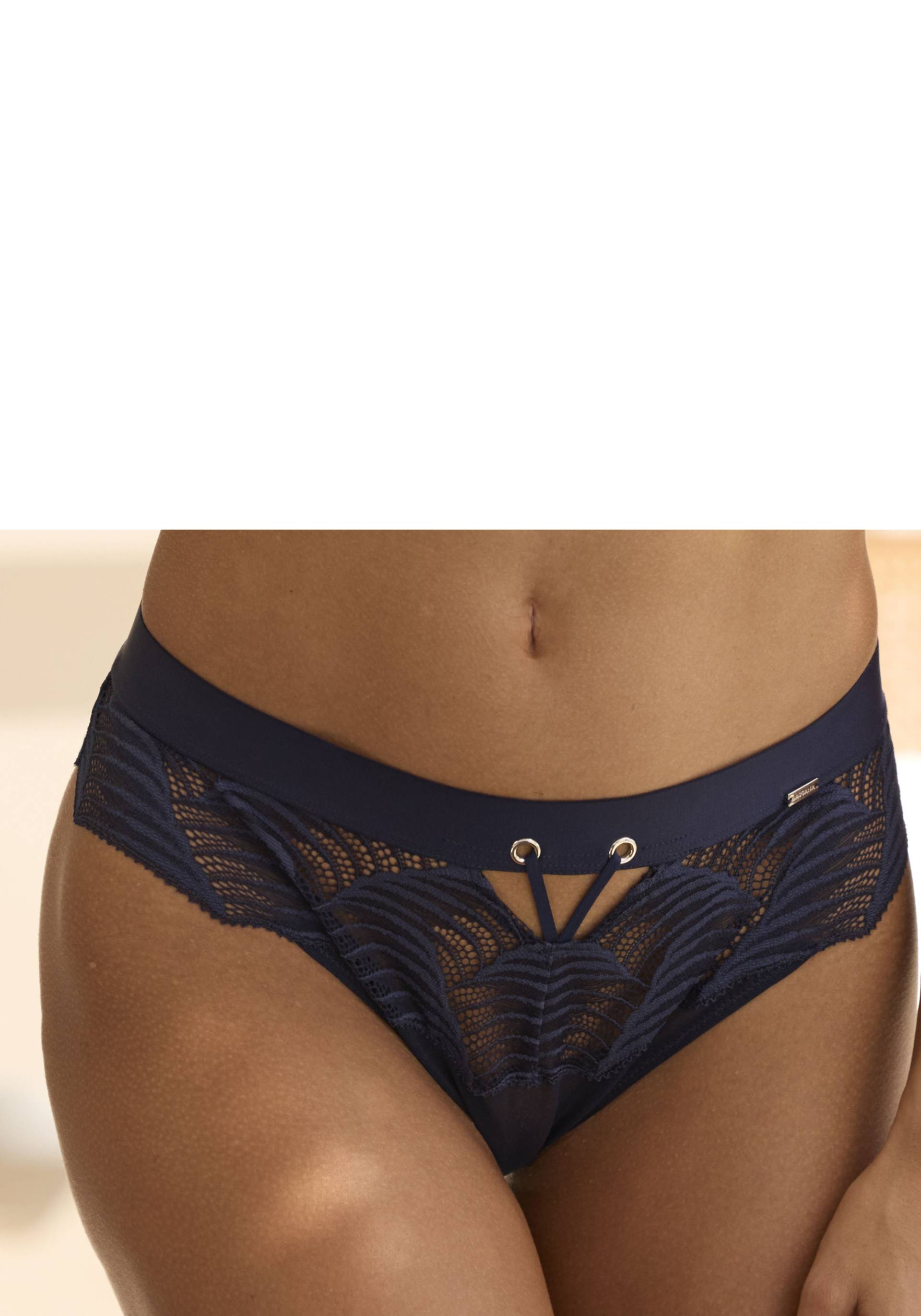 LASCANA String »Marla«, aus Spitze mit modischer Bänder-Optik LASCANA String »Marla«, aus Spitze mit modischer Bänder-Optik von Lascana