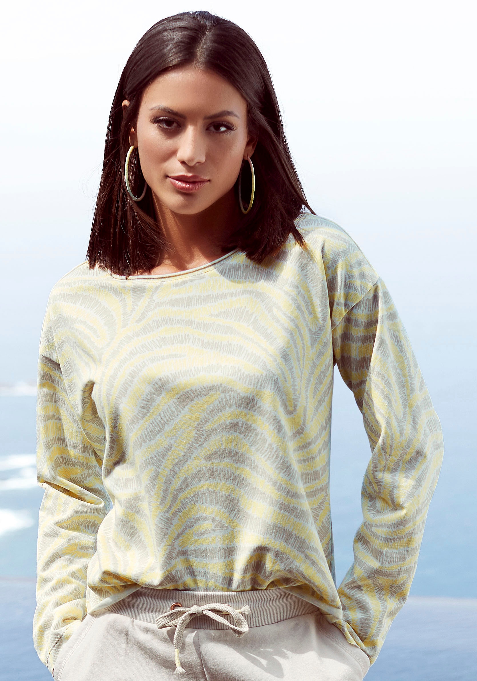 LASCANA Sweatshirt, mit Statement Druck, Loungeanzug LASCANA Sweatshirt, mit Statement Druck, Loungeanzug von Lascana