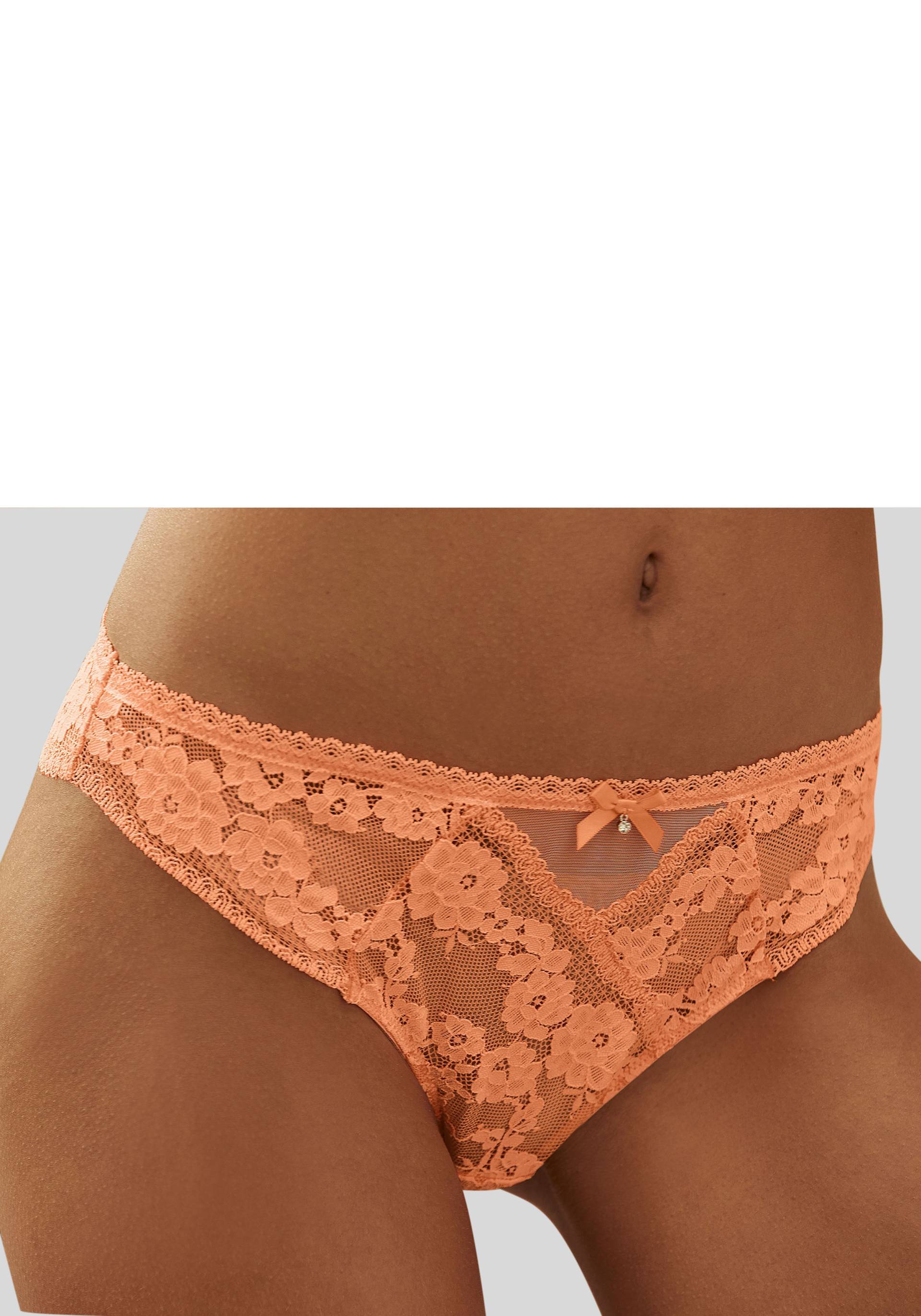 LASCANA Tanga, rundherum aus floraler Spitze LASCANA Tanga, rundherum aus floraler Spitze von Lascana