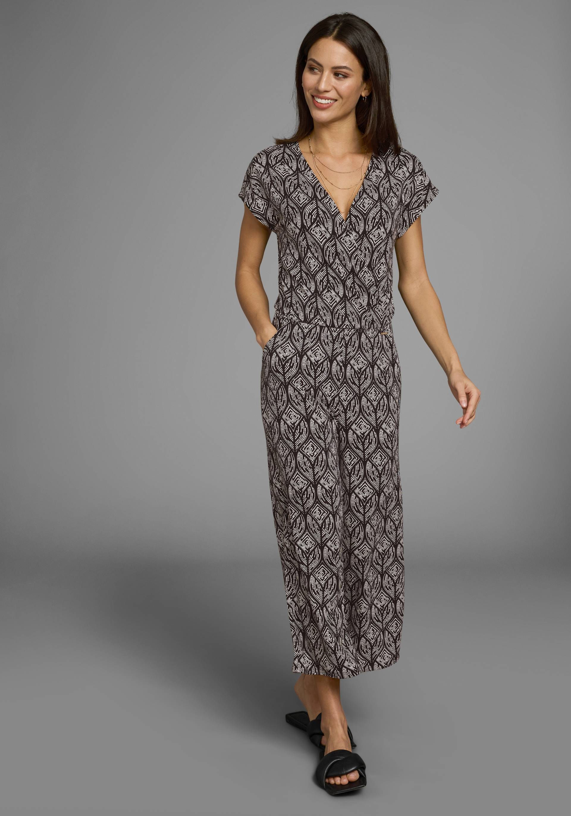 Laura Scott Jumpsuit, mit geometrischem Muster - NEUE KOLLEKTION Laura Scott Jumpsuit, mit geometrischem Muster - NEUE KOLLEKTION von Laura Scott