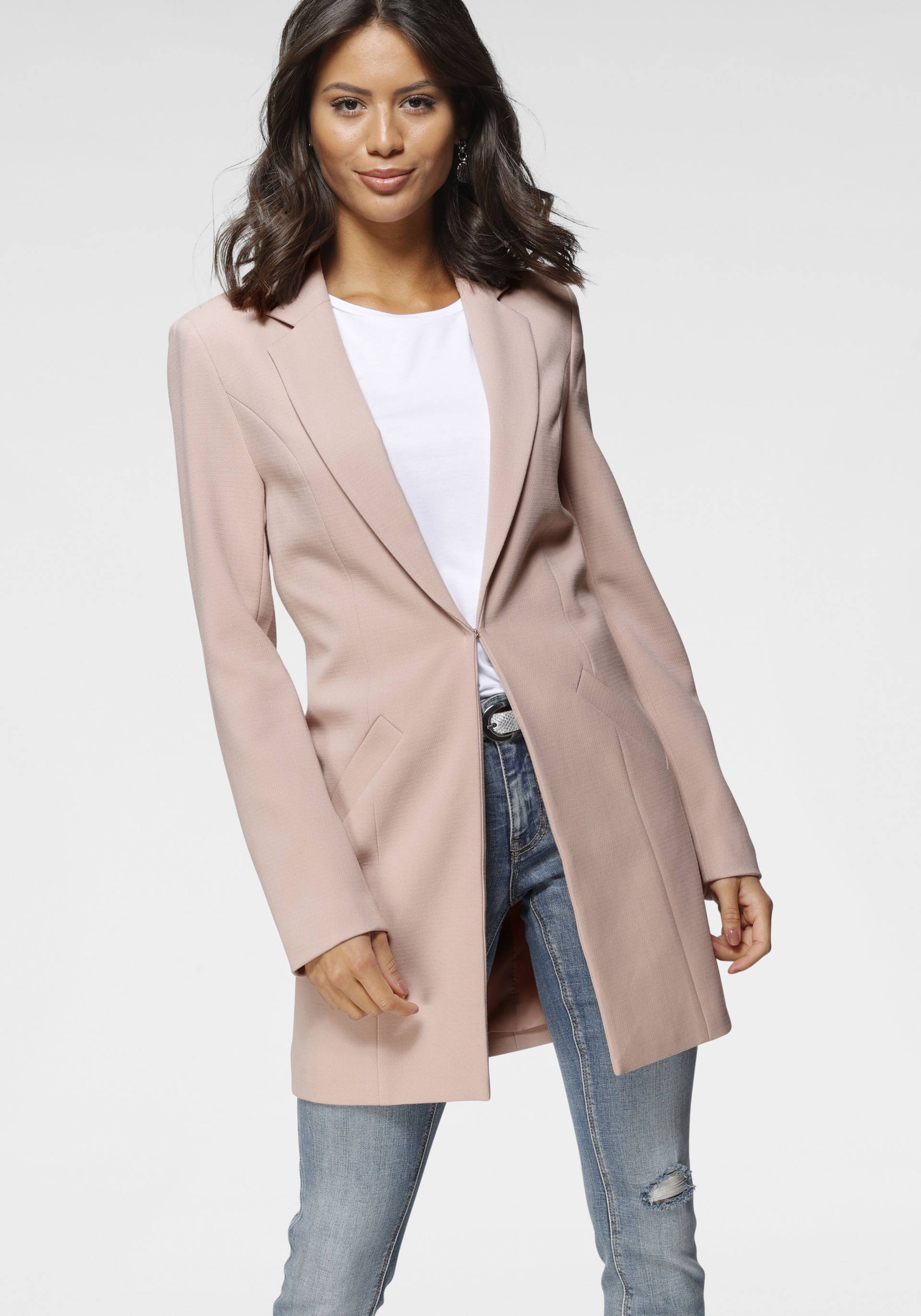 Laura Scott Longblazer, mit tiefen Reverskragen Laura Scott Longblazer, mit tiefen Reverskragen von Laura Scott