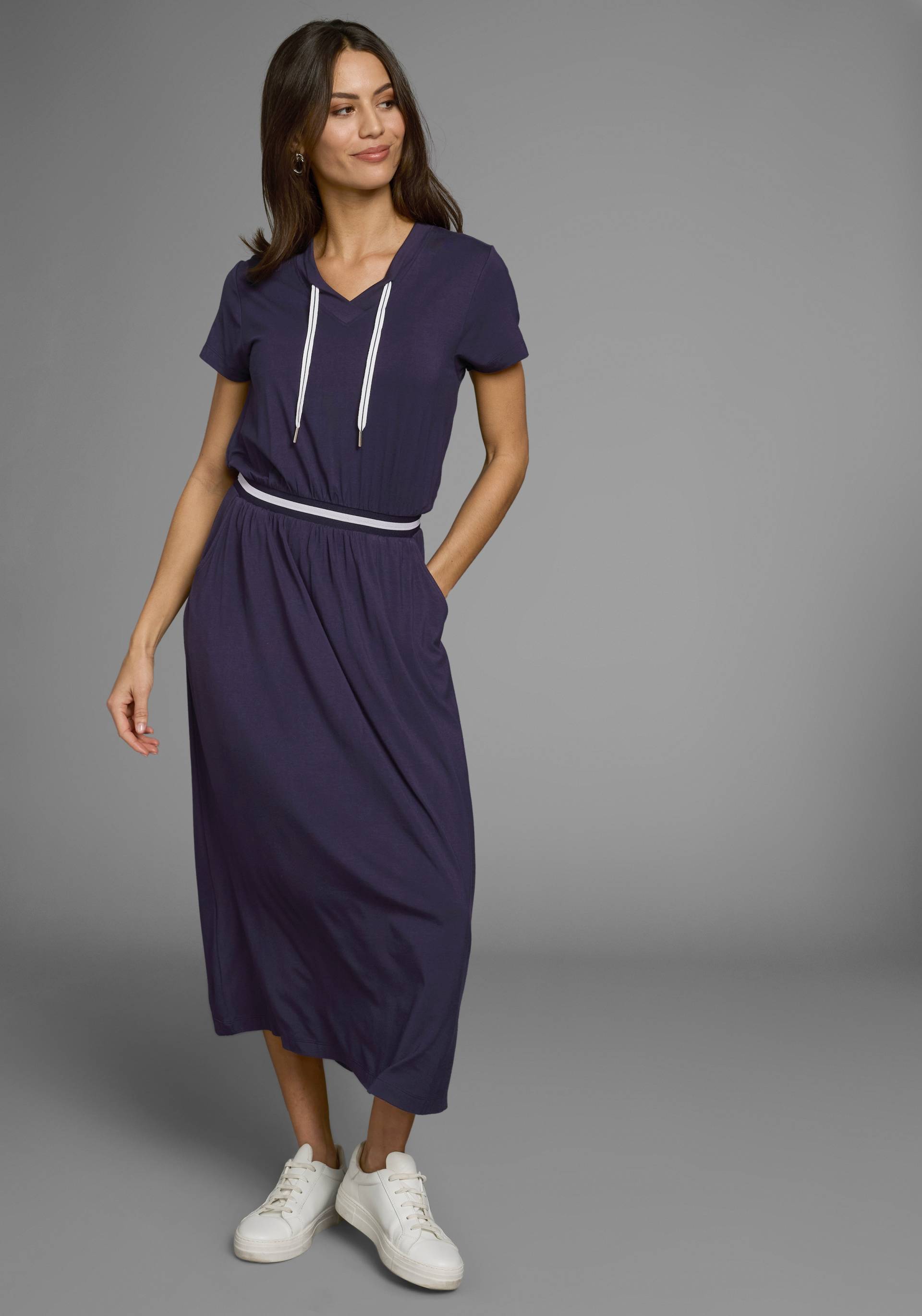 Laura Scott Midikleid, mit Rippeneinsatz am Bund mit Kontraststreifen - NEUE KOLLEKTION Laura Scott Midikleid, mit Rippeneinsatz am Bund mit Kontraststreifen - NEUE KOLLEKTION von Laura Scott