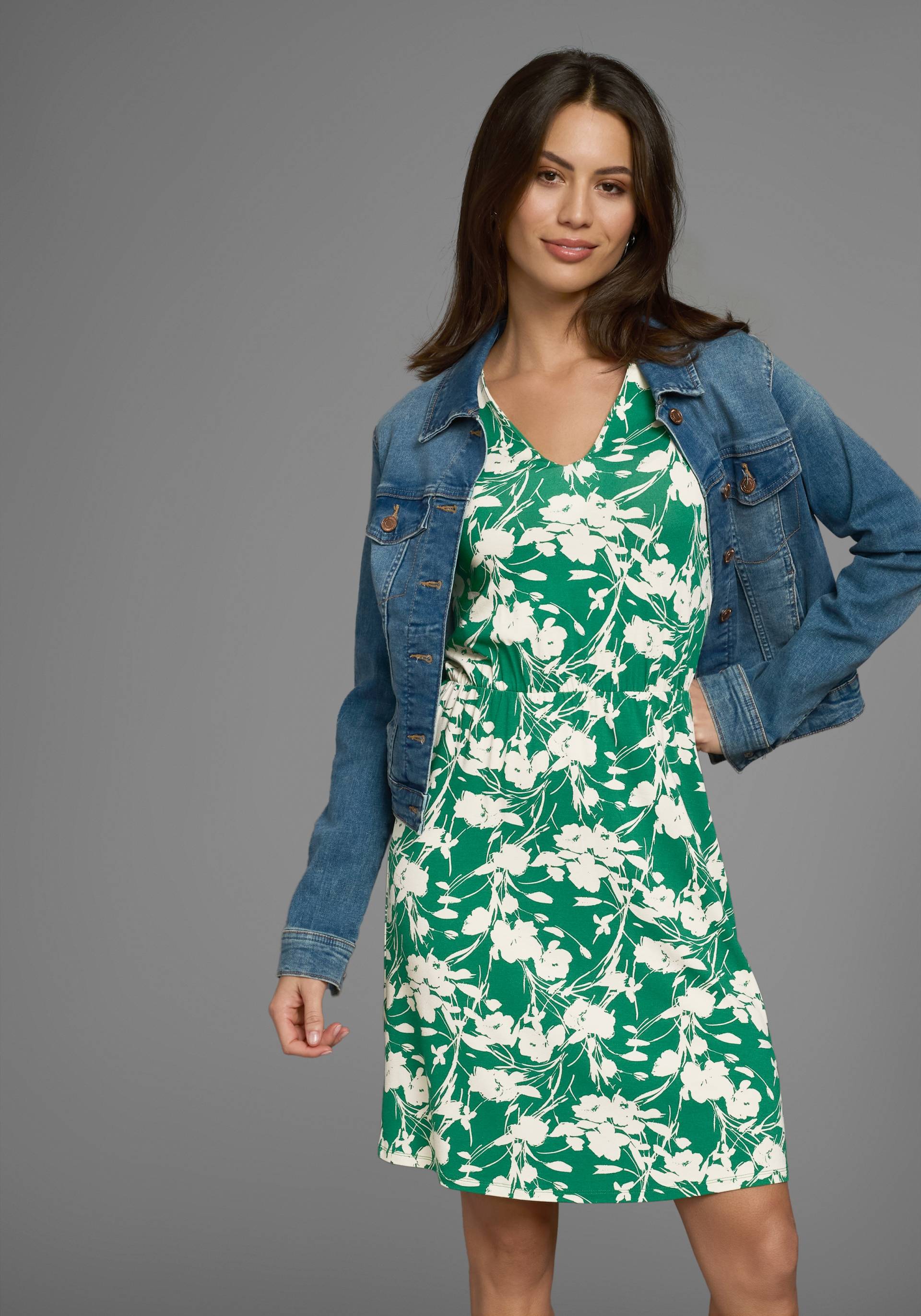 Laura Scott Shirtkleid, mit Flügelärmeln, V-Ausschnitt & elastischem Bund - NEUE KOLLEKTION Laura Scott Shirtkleid, mit Flügelärmeln, V-Ausschnitt & elastischem Bund - NEUE KOLLEKTION von Laura Scott