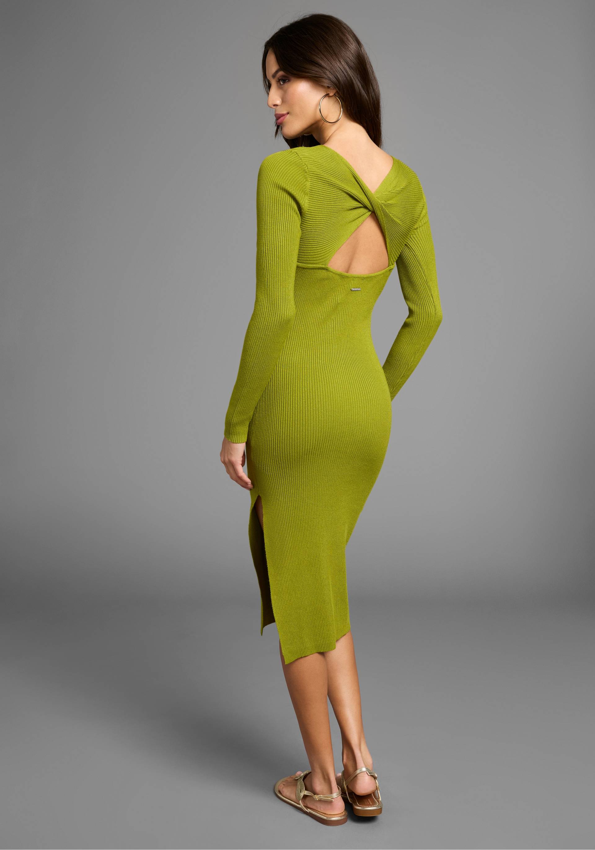 Laura Scott Strickkleid, mit stilvollem Knotendetail Laura Scott Strickkleid, mit stilvollem Knotendetail von Laura Scott