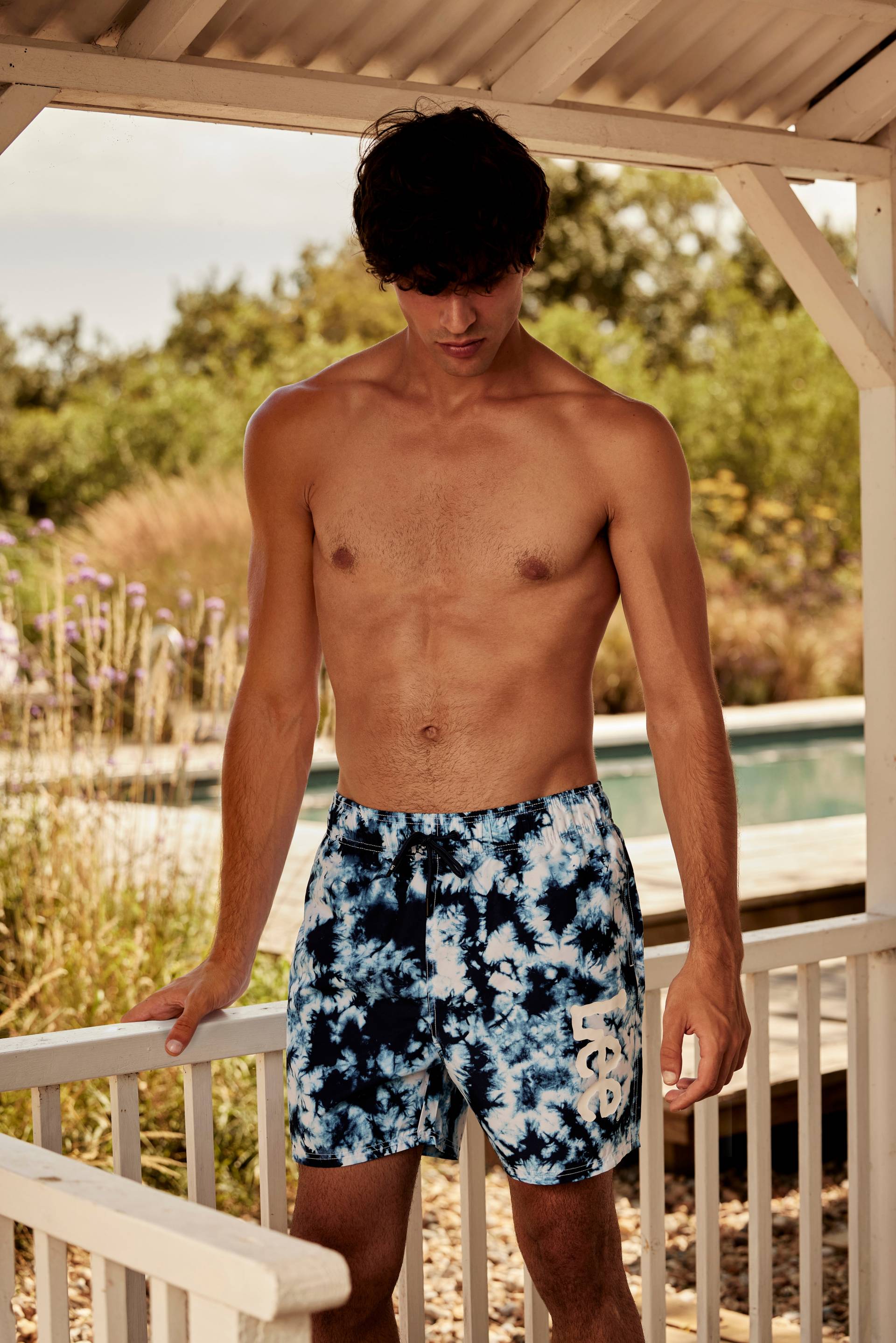 Lee® Badeshorts »"Chromis"«, im Tie-Dye Look, mit Logoschriftzug von Lee®