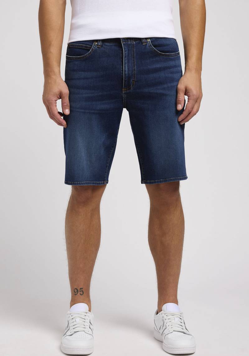 Lee® Jeansshorts »XM 5 POCKET«, Extreme Motion Denim von Lee®