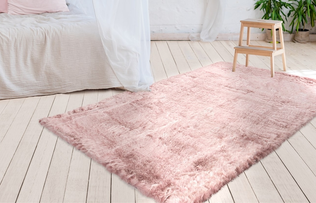 Leonique Hochflor-Teppich »Aysu«, rechteckig, 52 mm Höhe, einfarbiger Teppich, besonders weich und kuschelig Leonique Hochflor-Teppich »Aysu«, rechteckig, 52 mm Höhe, einfarbiger Teppich, besonders weich und kuschelig von Leonique