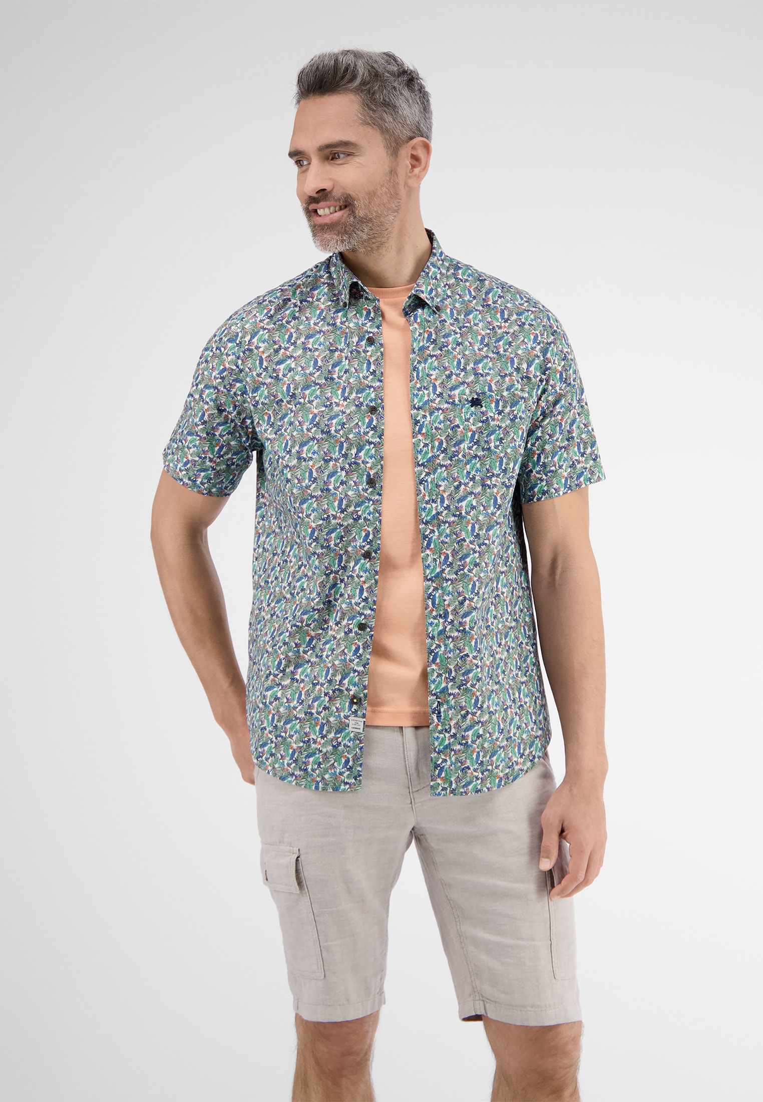 LERROS Kurzarmhemd »LERROS Halbarmhemd mit floralem Print« LERROS Kurzarmhemd »LERROS Halbarmhemd mit floralem Print« von Lerros